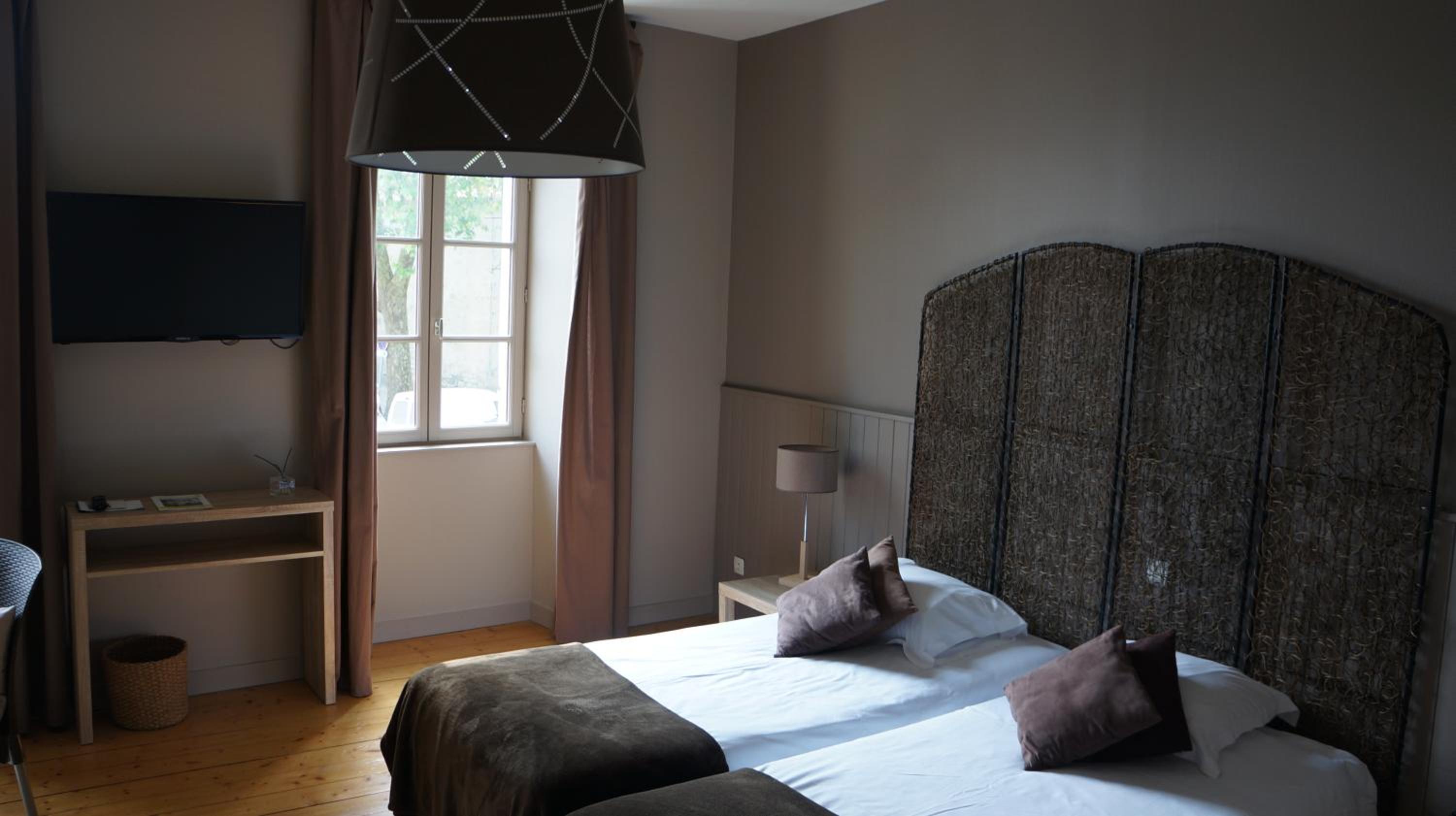 Twin Room with Shower