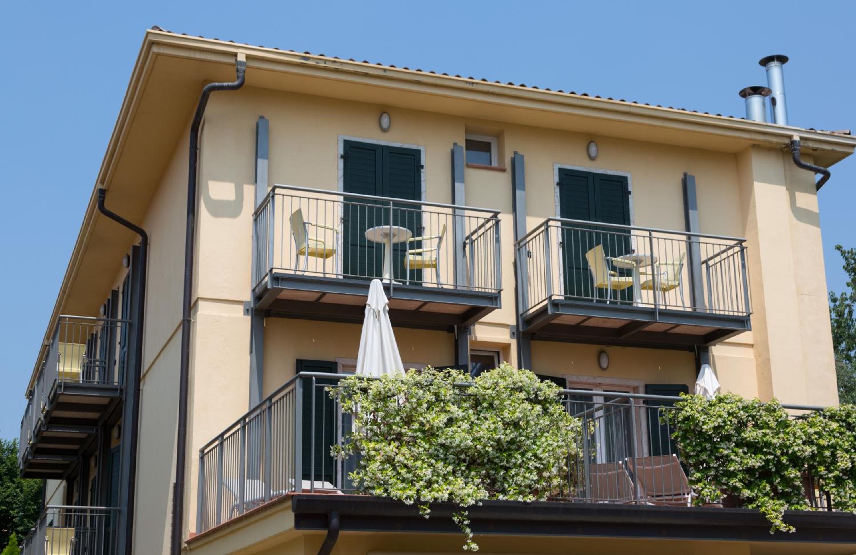 Double or Twin Room with Balcony photo 3