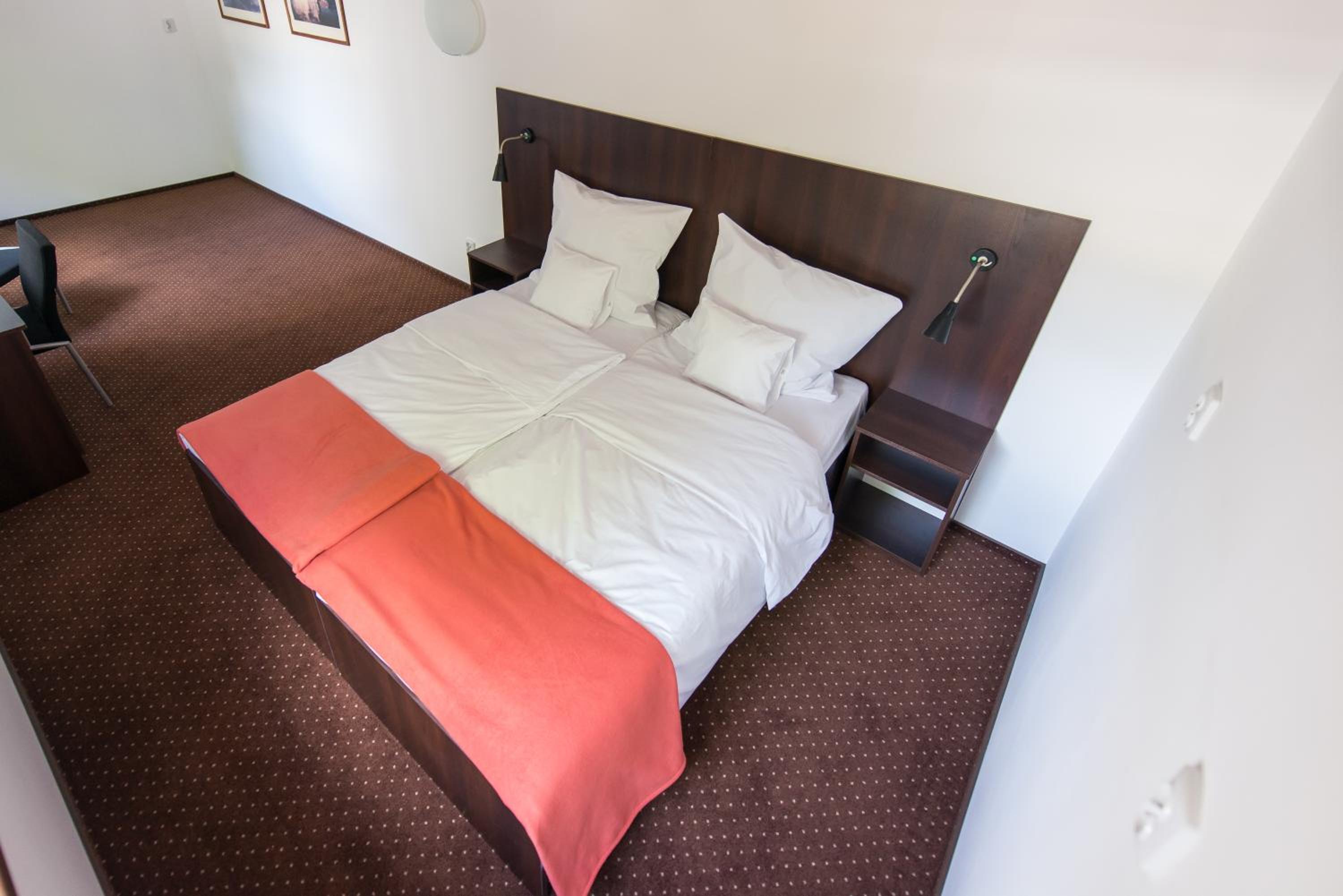 Deluxe Double Room - Photo 4