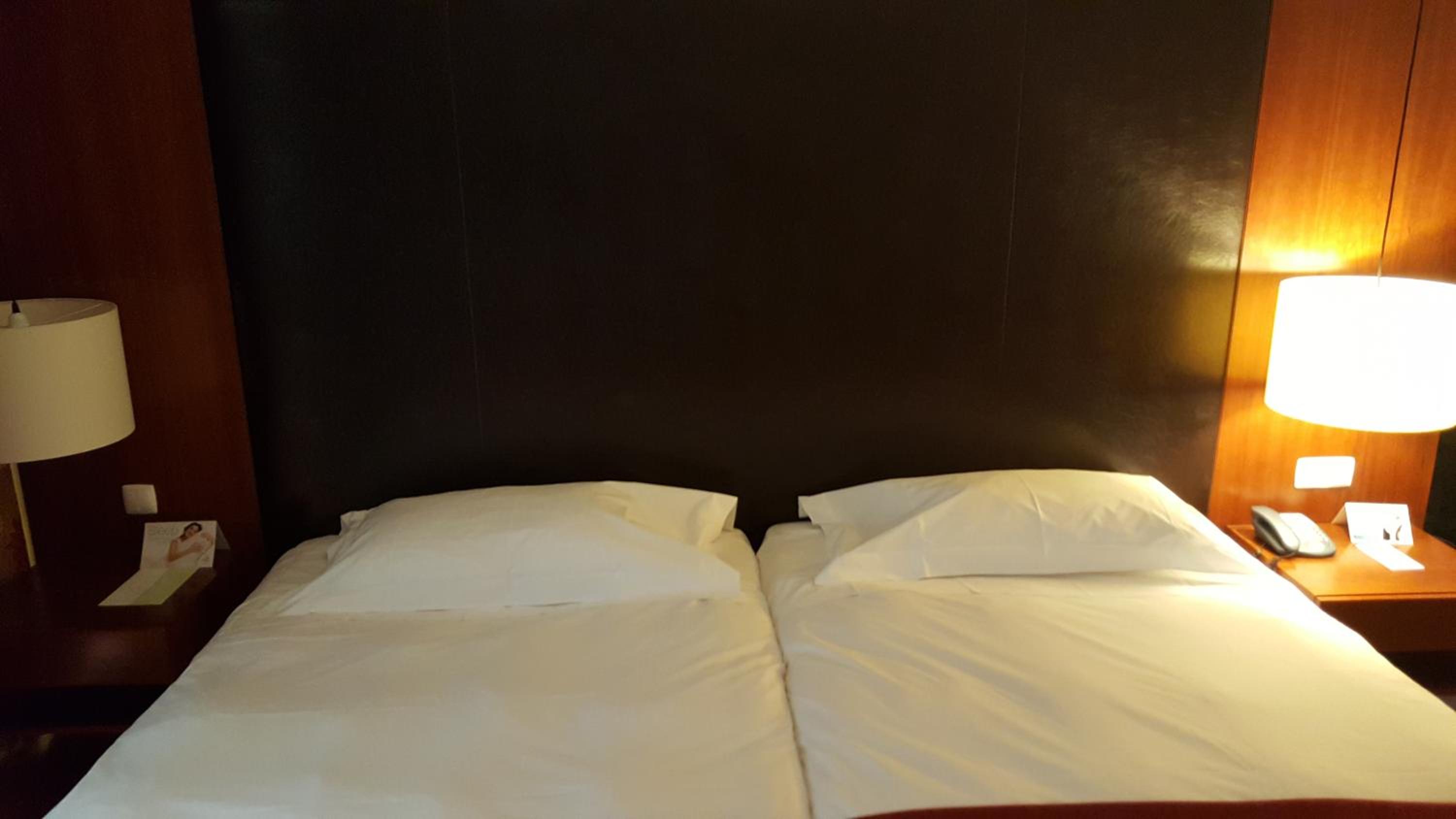 Twin Room - Photo 1
