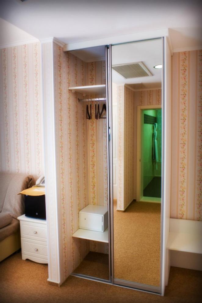 Standard Twin Room photo 2