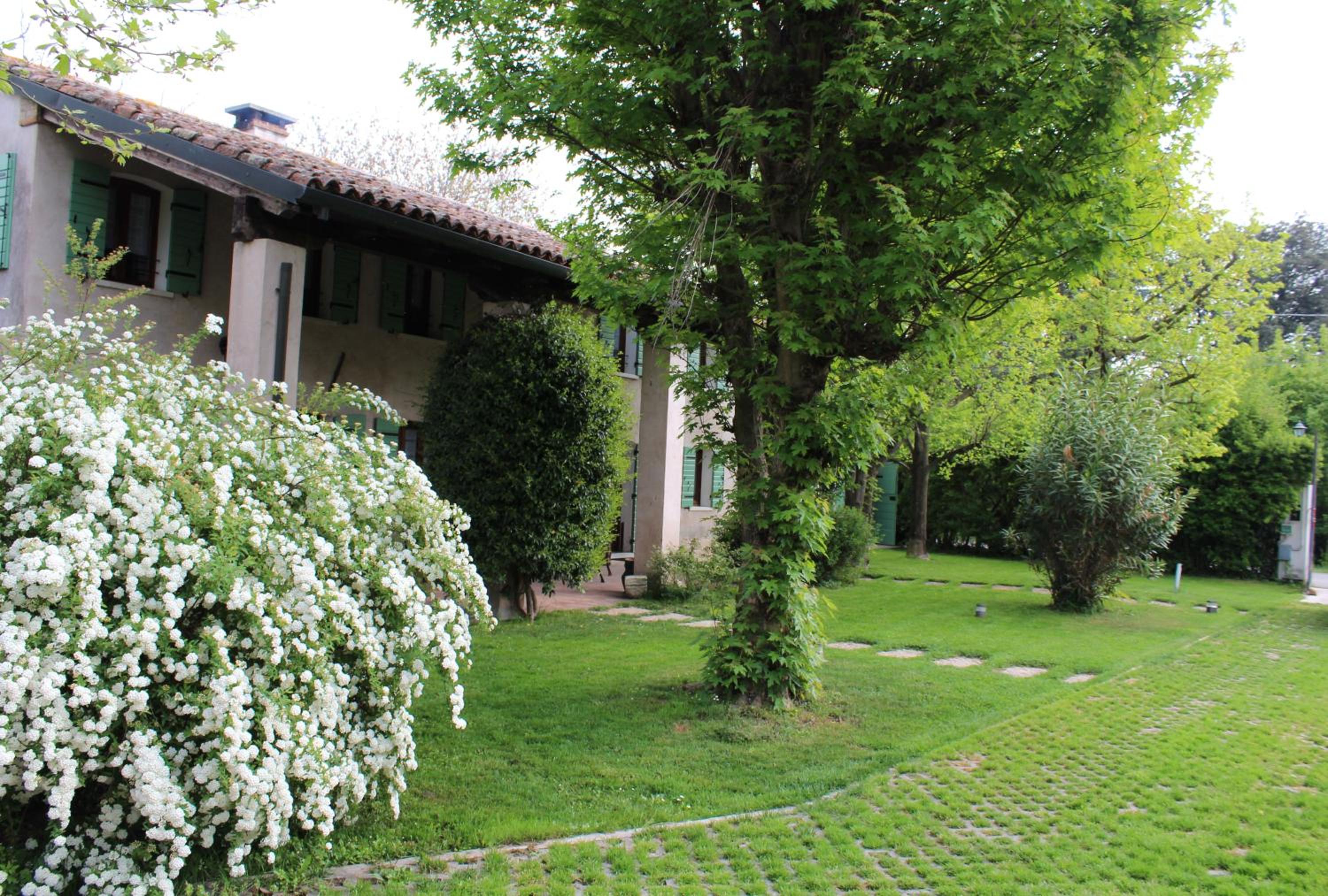 Villa with Garden View - Photo 5