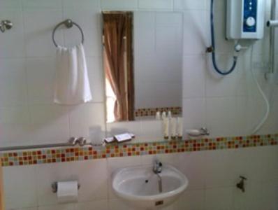 Chalet (2 Adults) photo 3