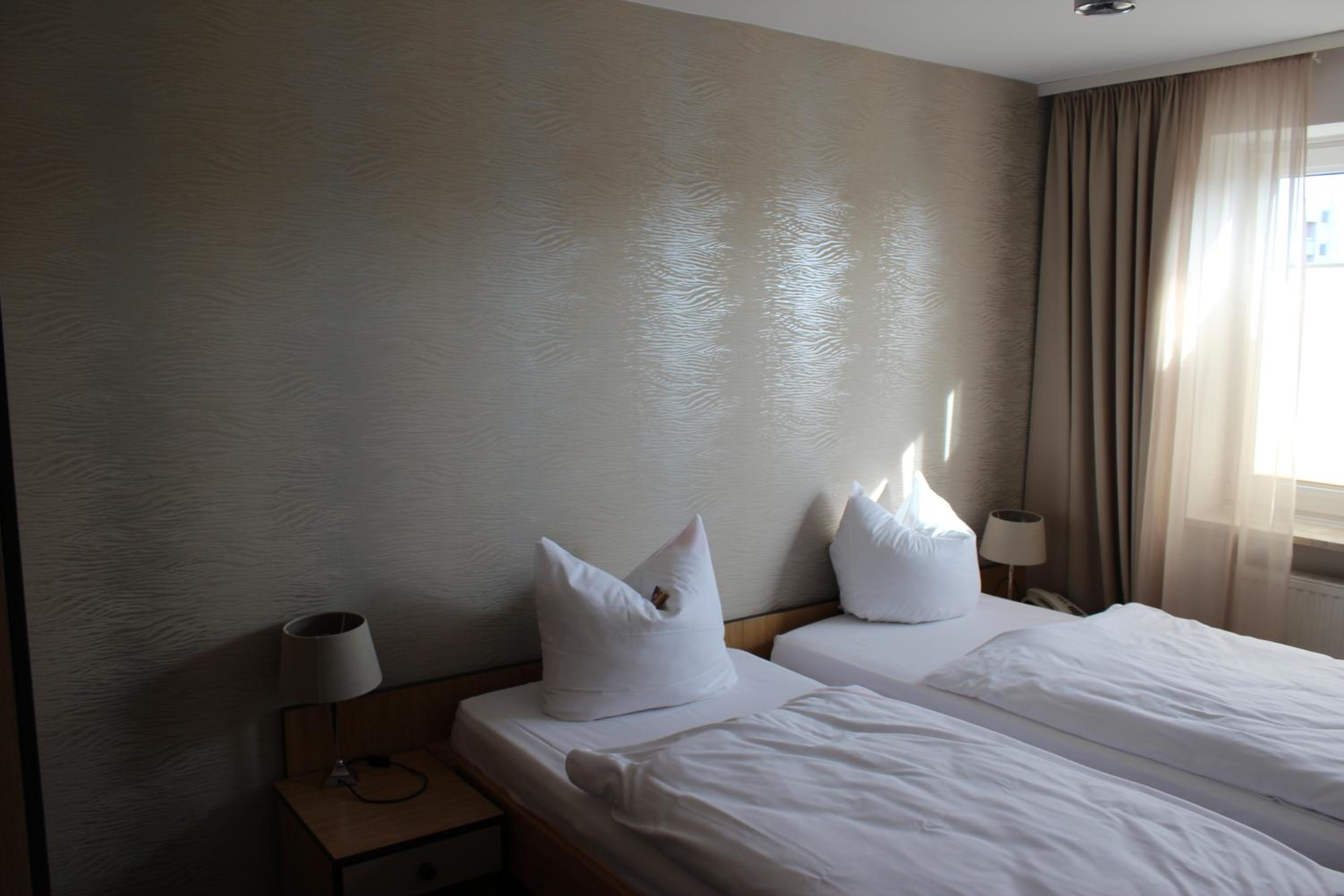 Double Room - Photo 2