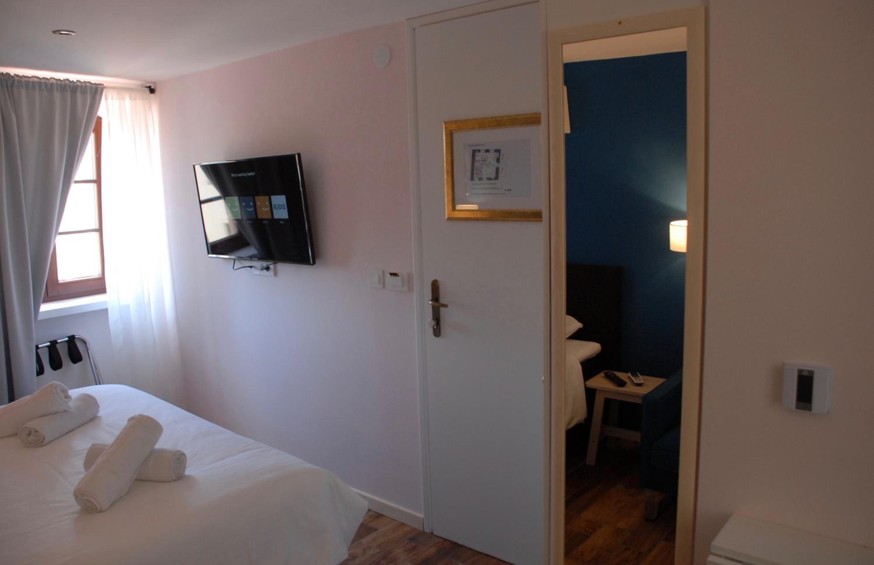 Comfort Double Room - Photo 16