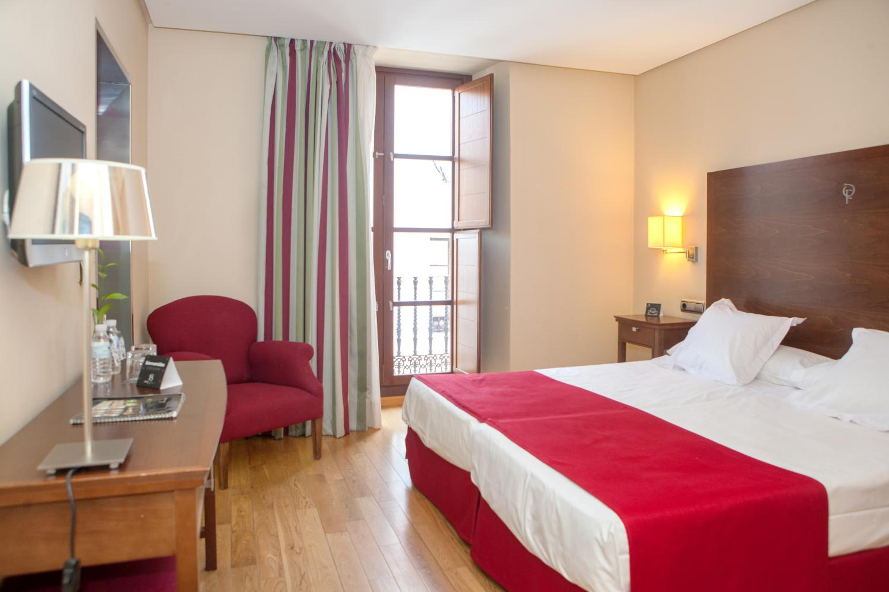 Double or Twin Room - Photo 1