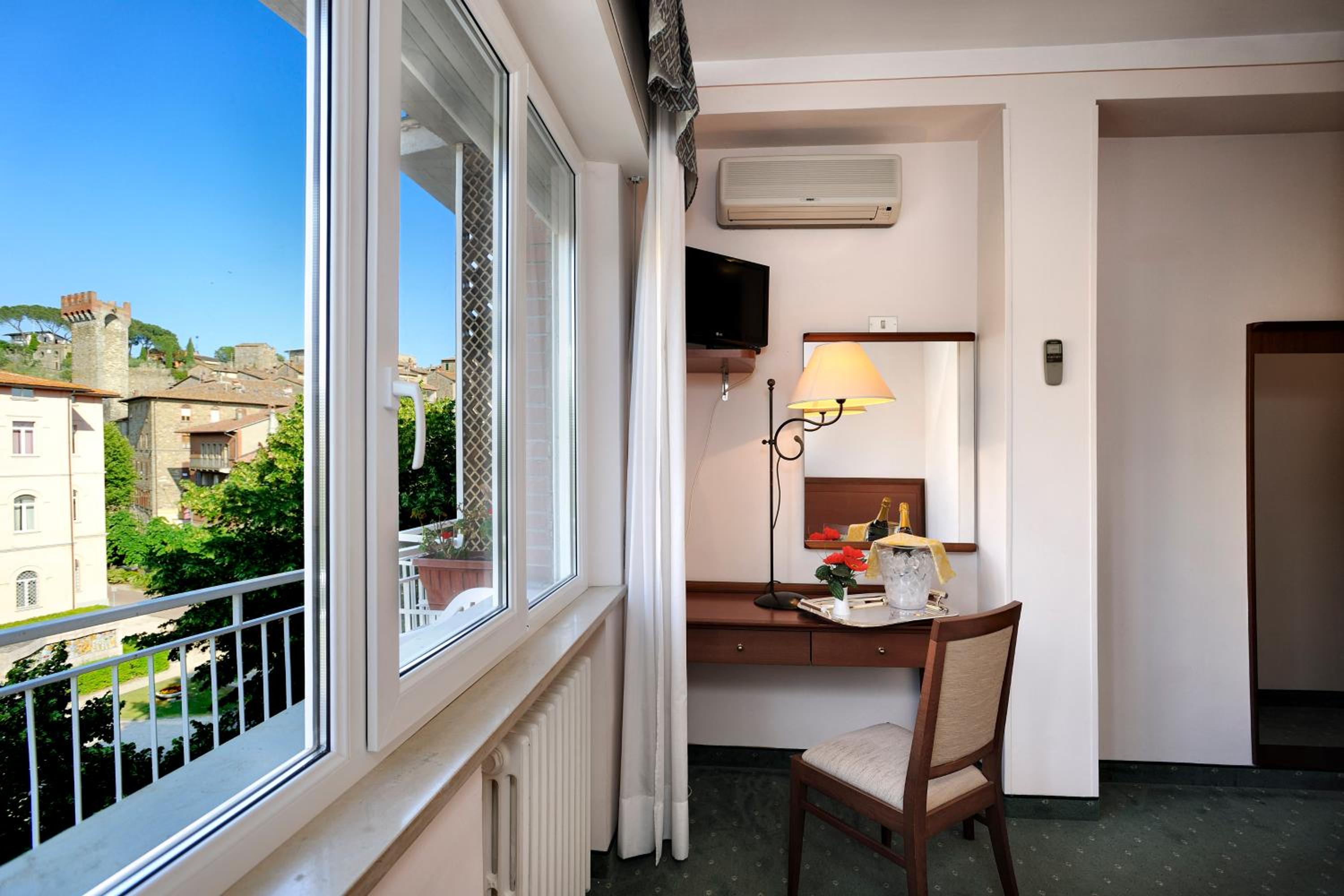 Economy Double Room - Photo 2