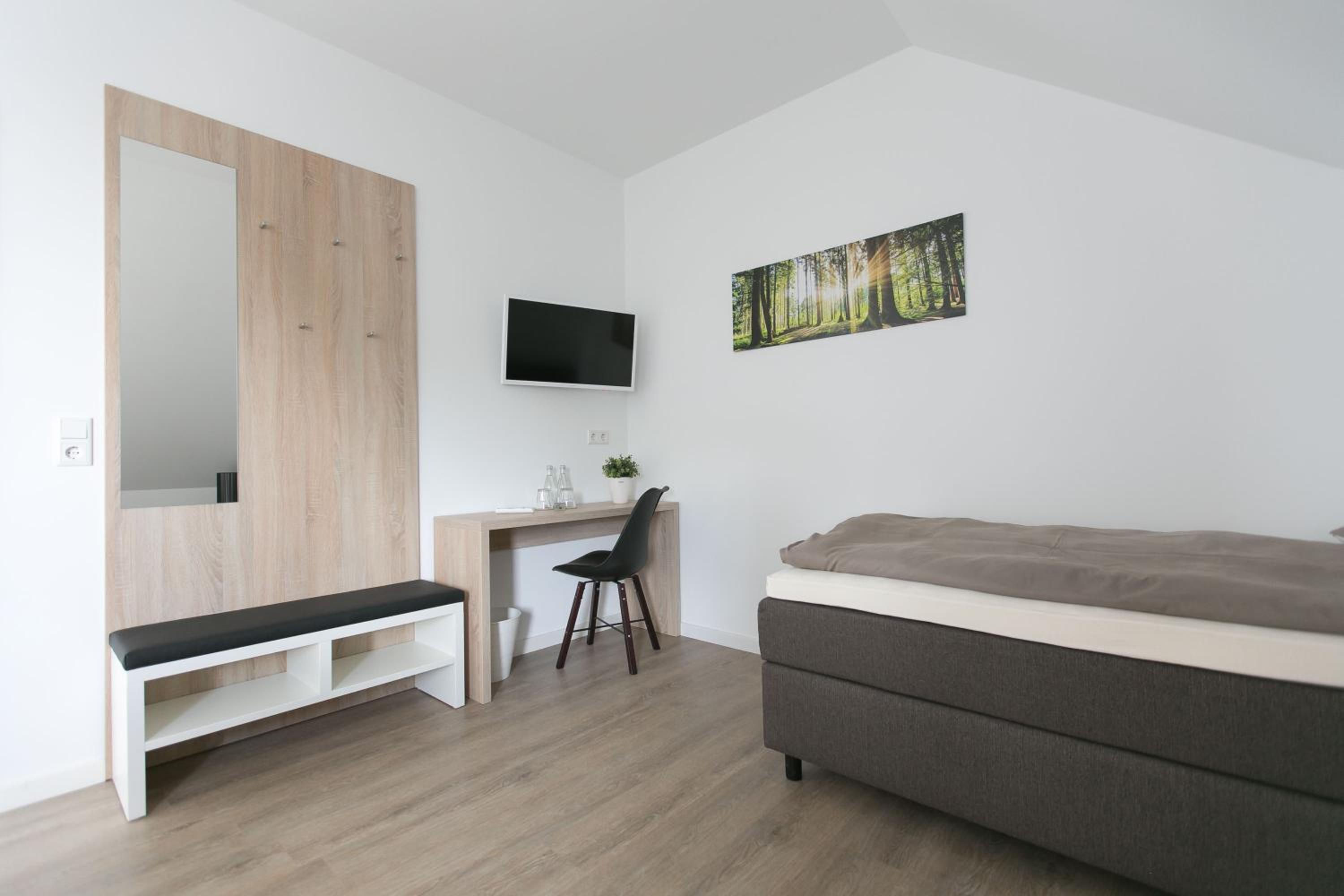Double or Twin Room with Bathroom photo 3