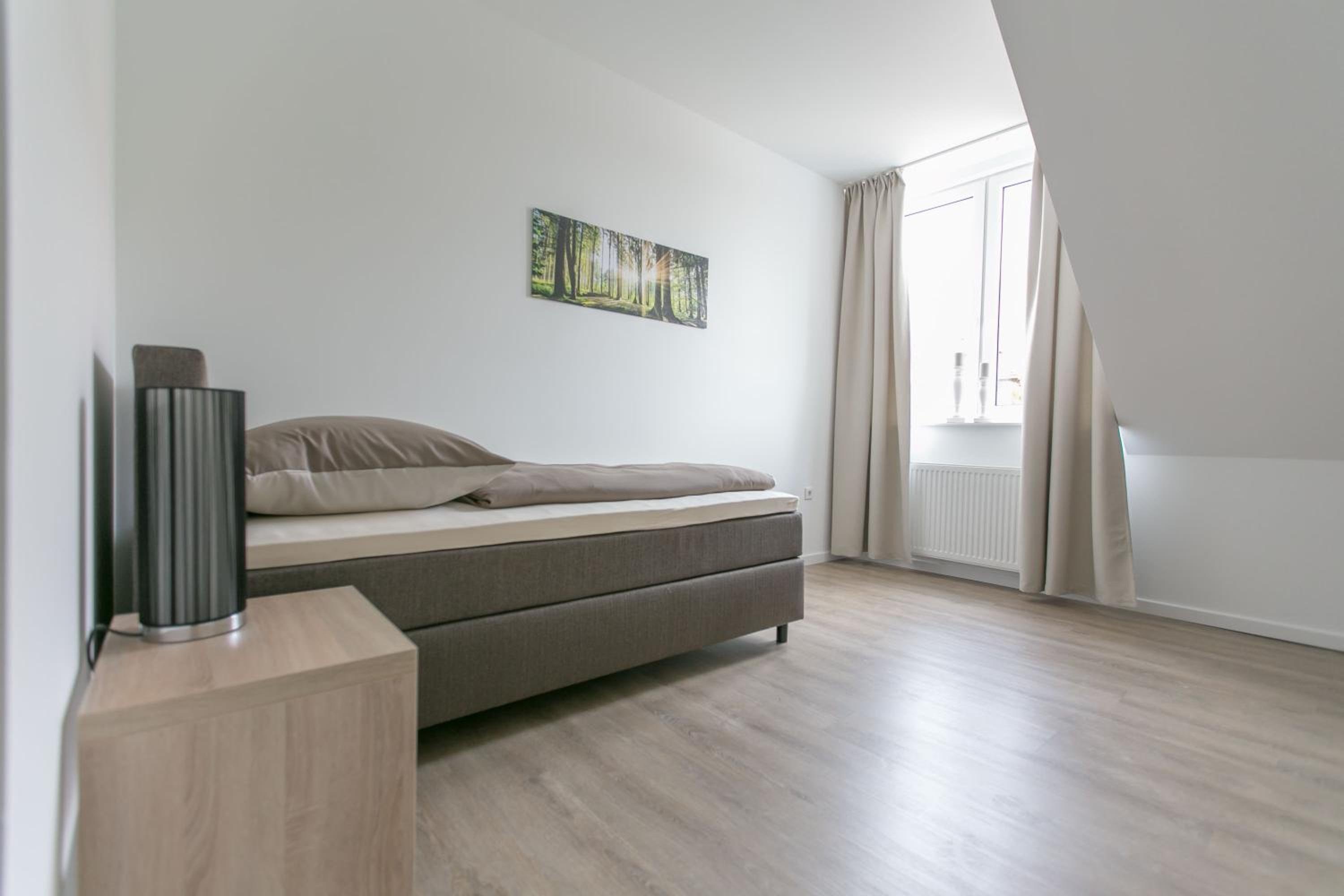 Single Room with Bathroom photo 3