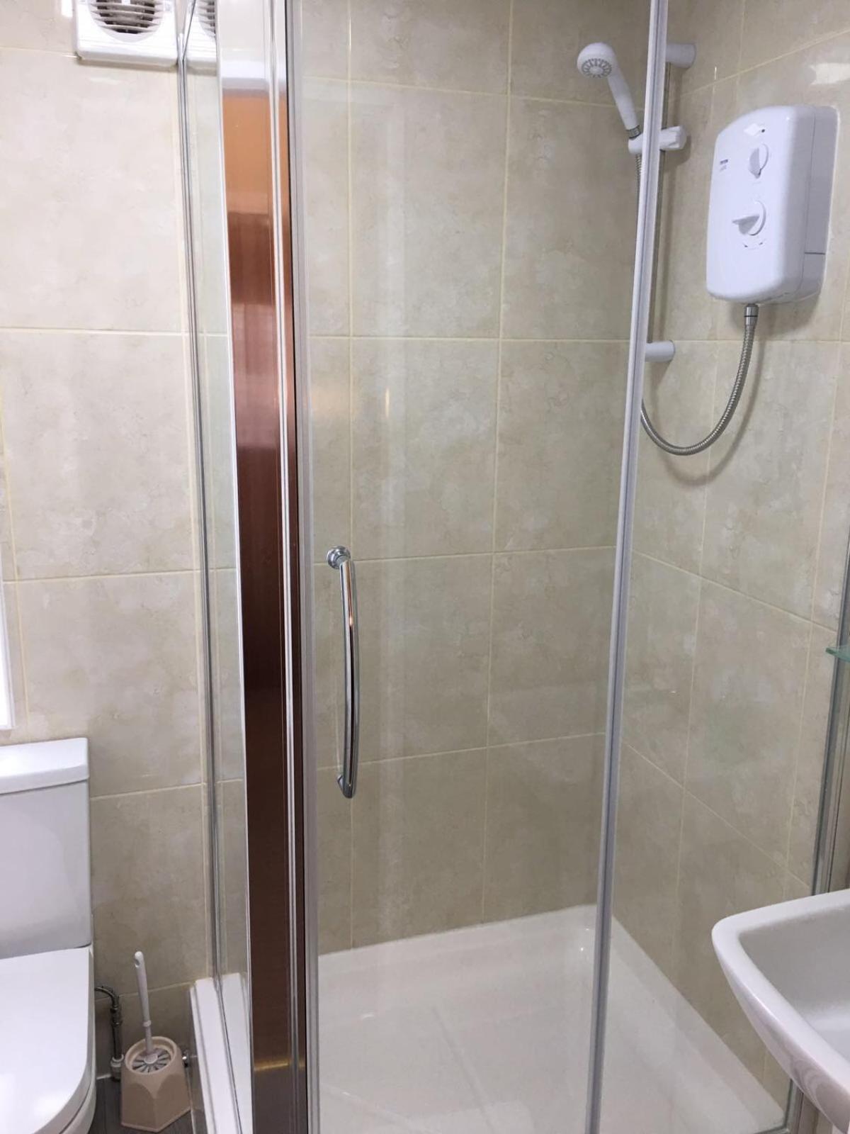 Triple Room with ensuite - Photo 7