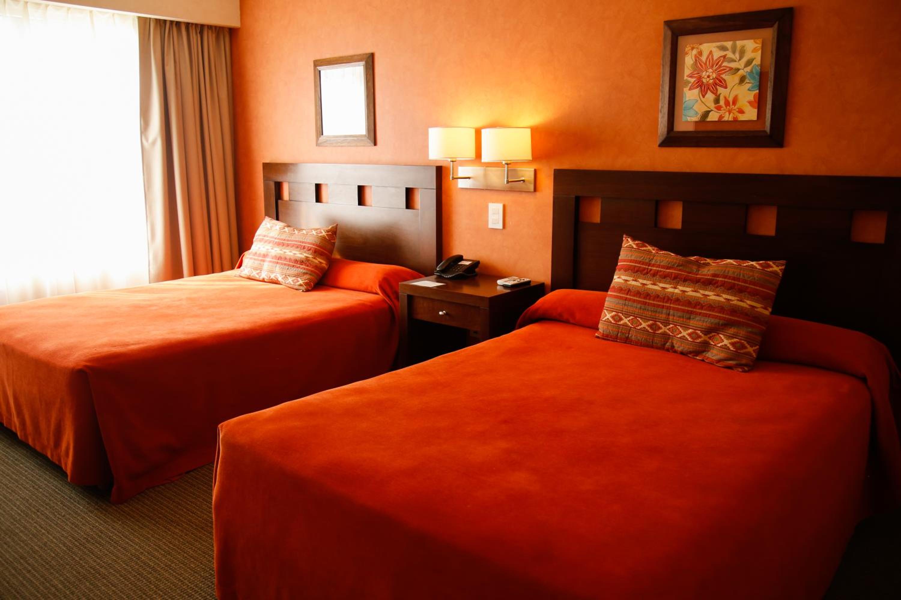 Family Room with Spa access photo 1