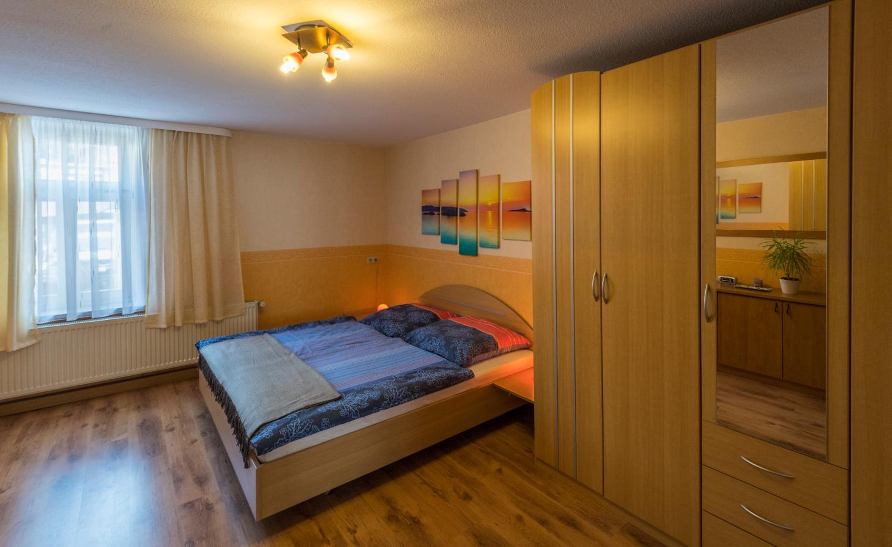 One-Bedroom Apartment photo 1