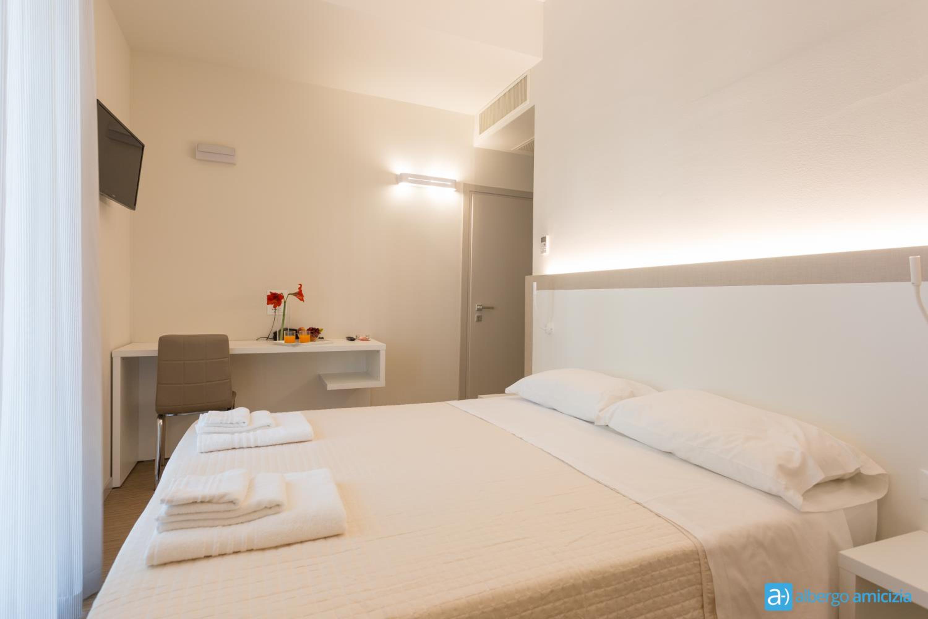Double or Twin Room - Photo 2