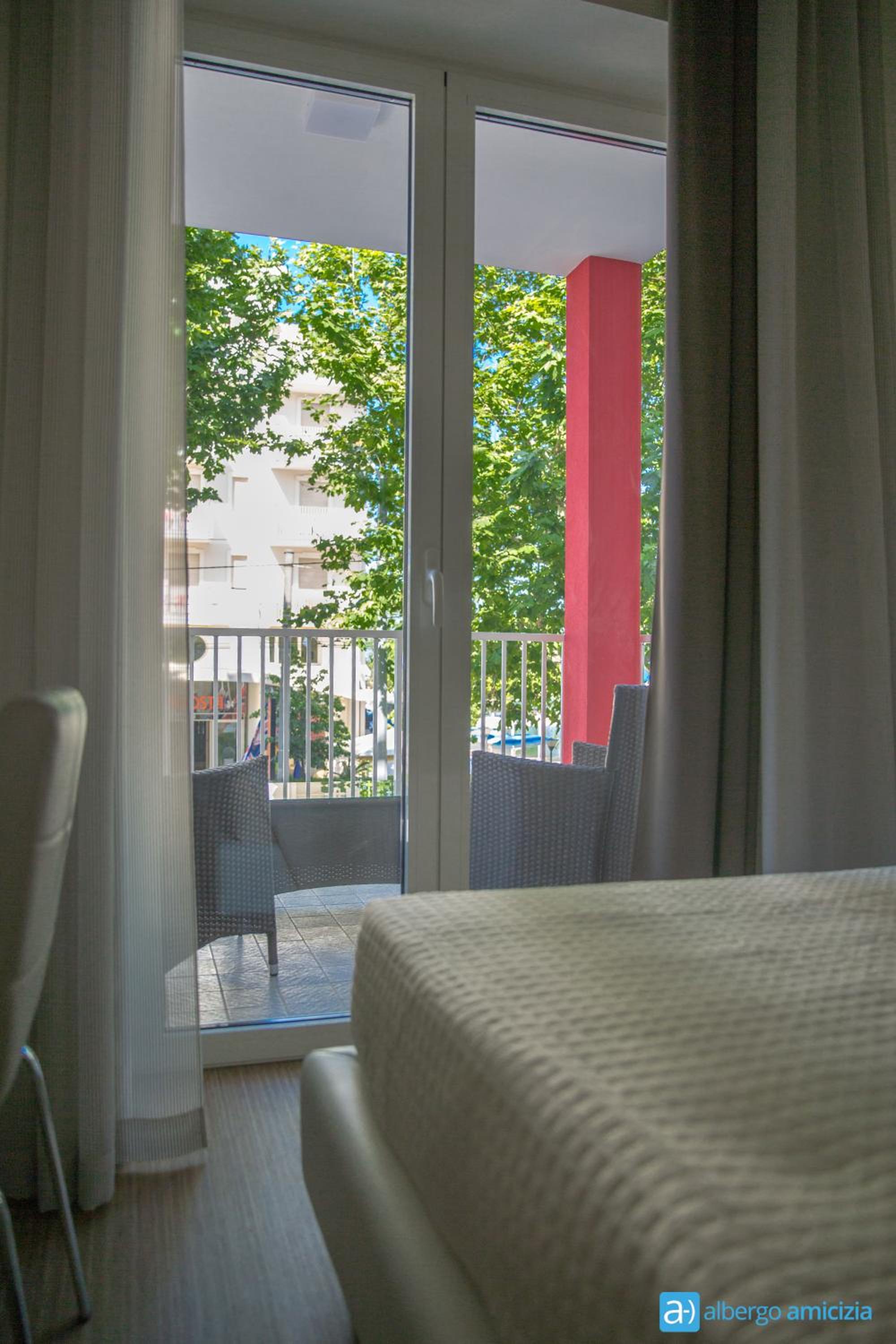 Double Room with Balcony - Photo 6