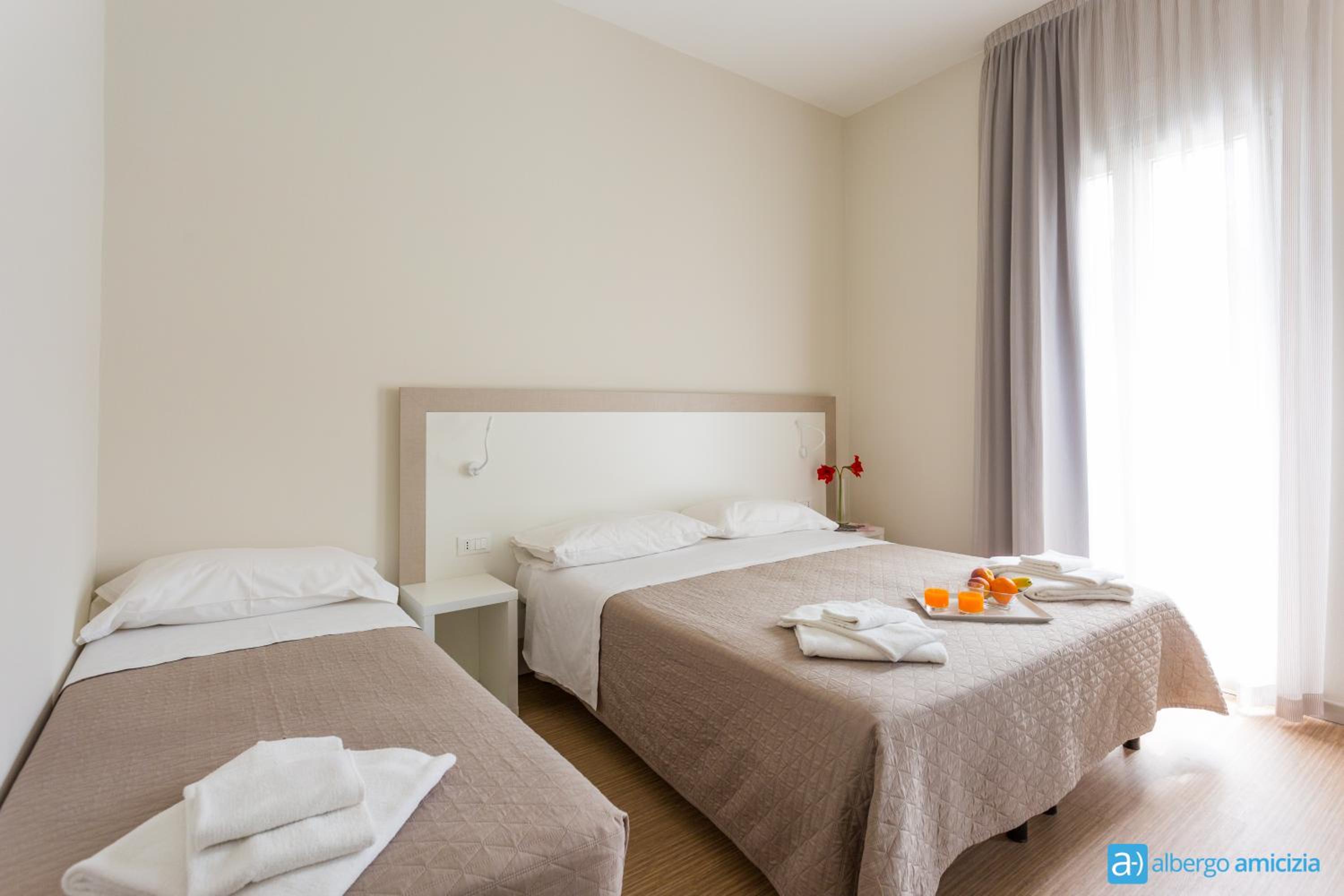 Triple Room - Photo 9