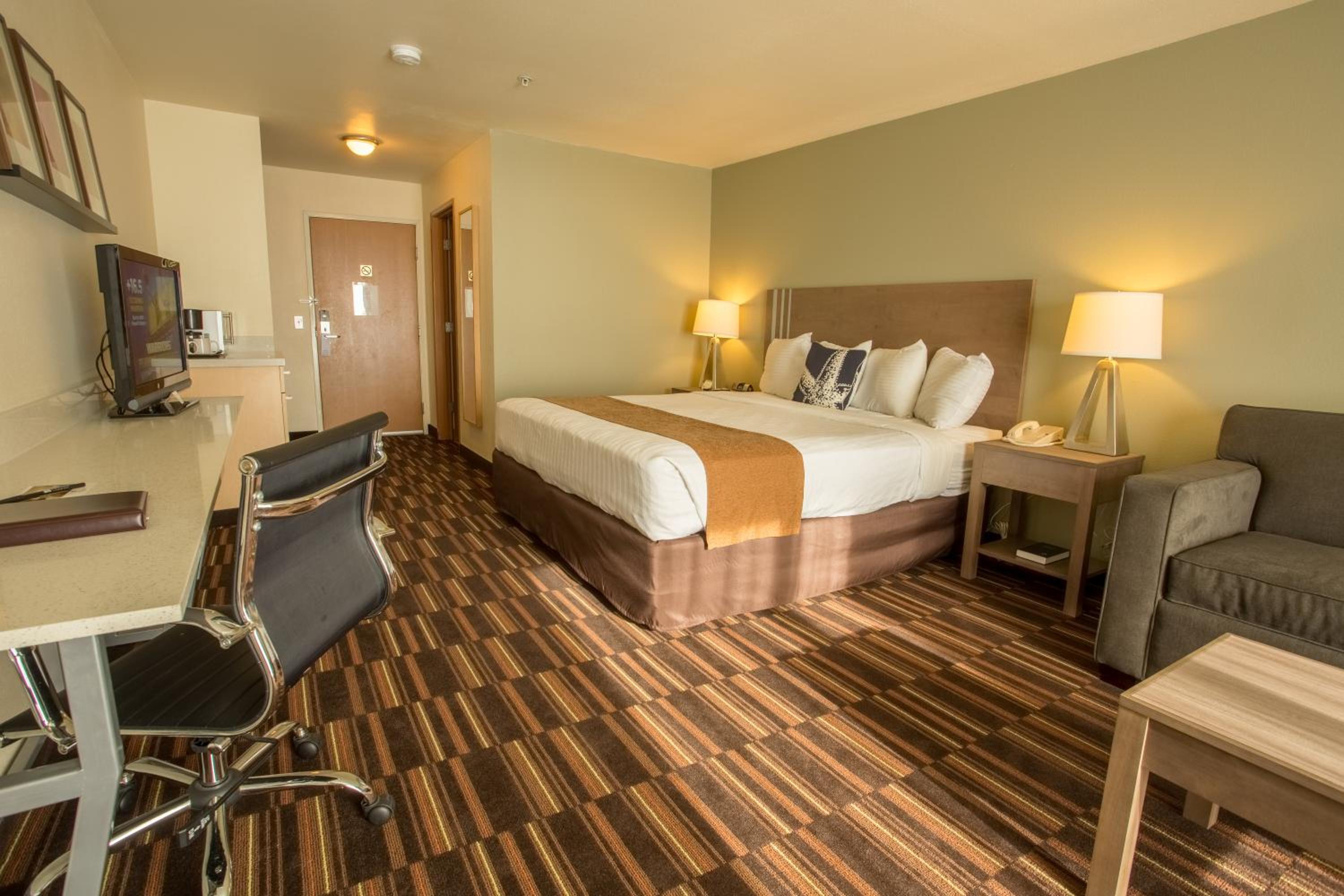 Quadruple Room - Photo 1