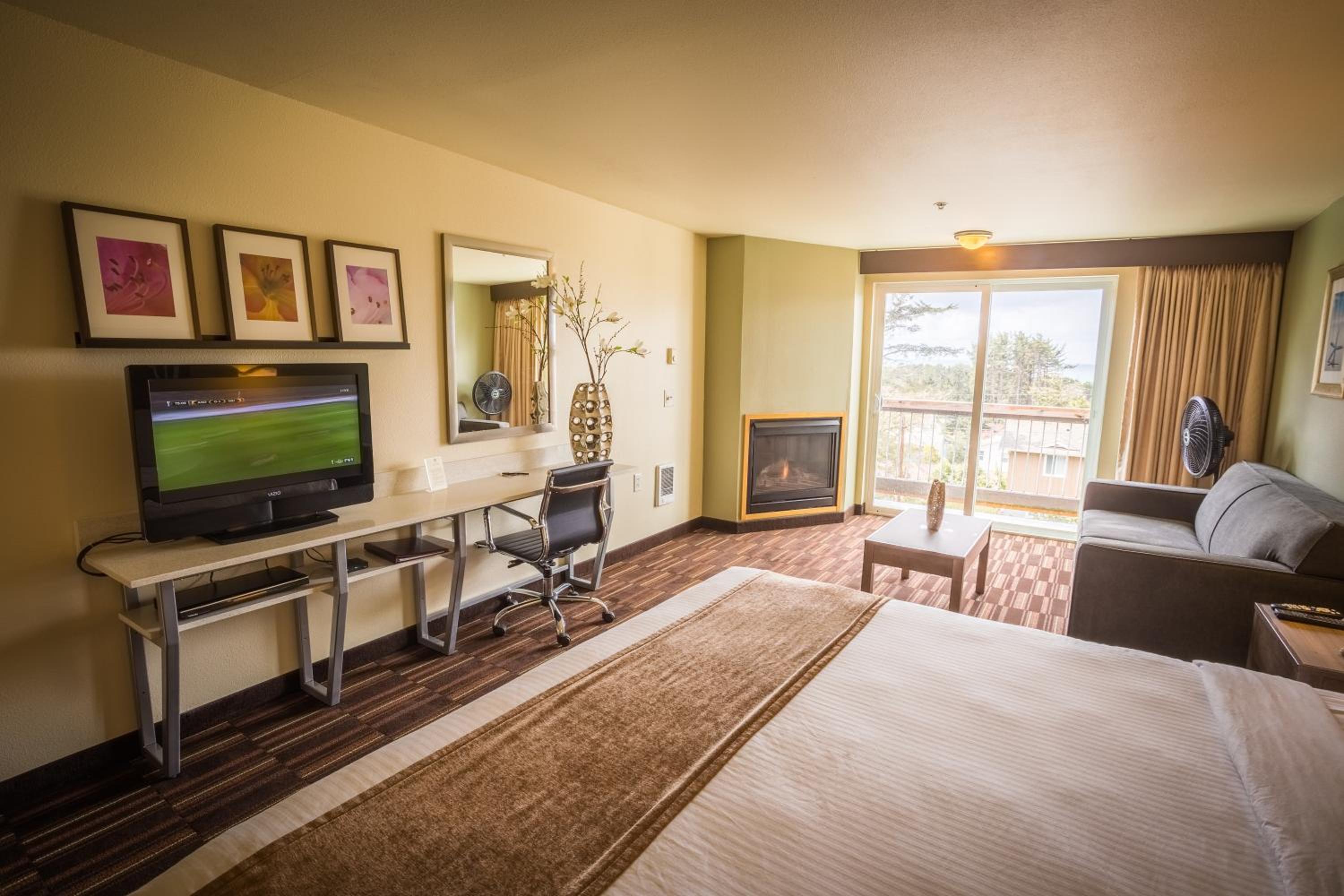Quadruple Room - Photo 8