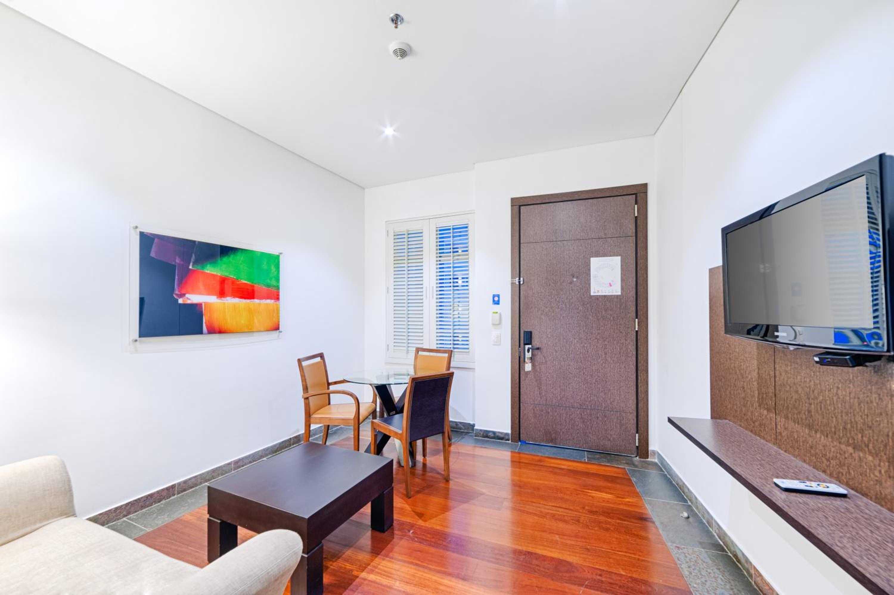 Luxury King Room with Balcony photo 2