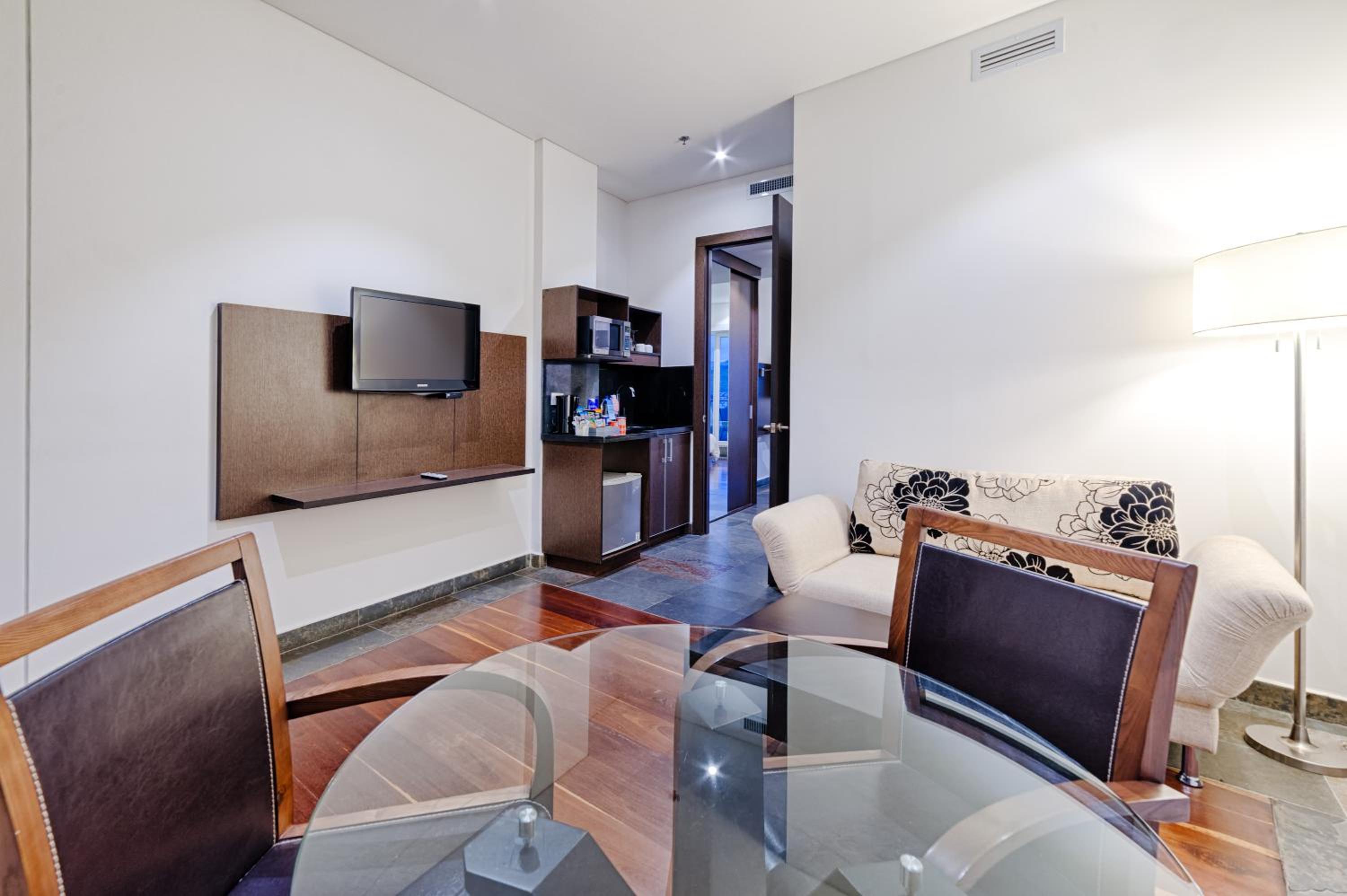 Luxury King Room with Balcony photo 1