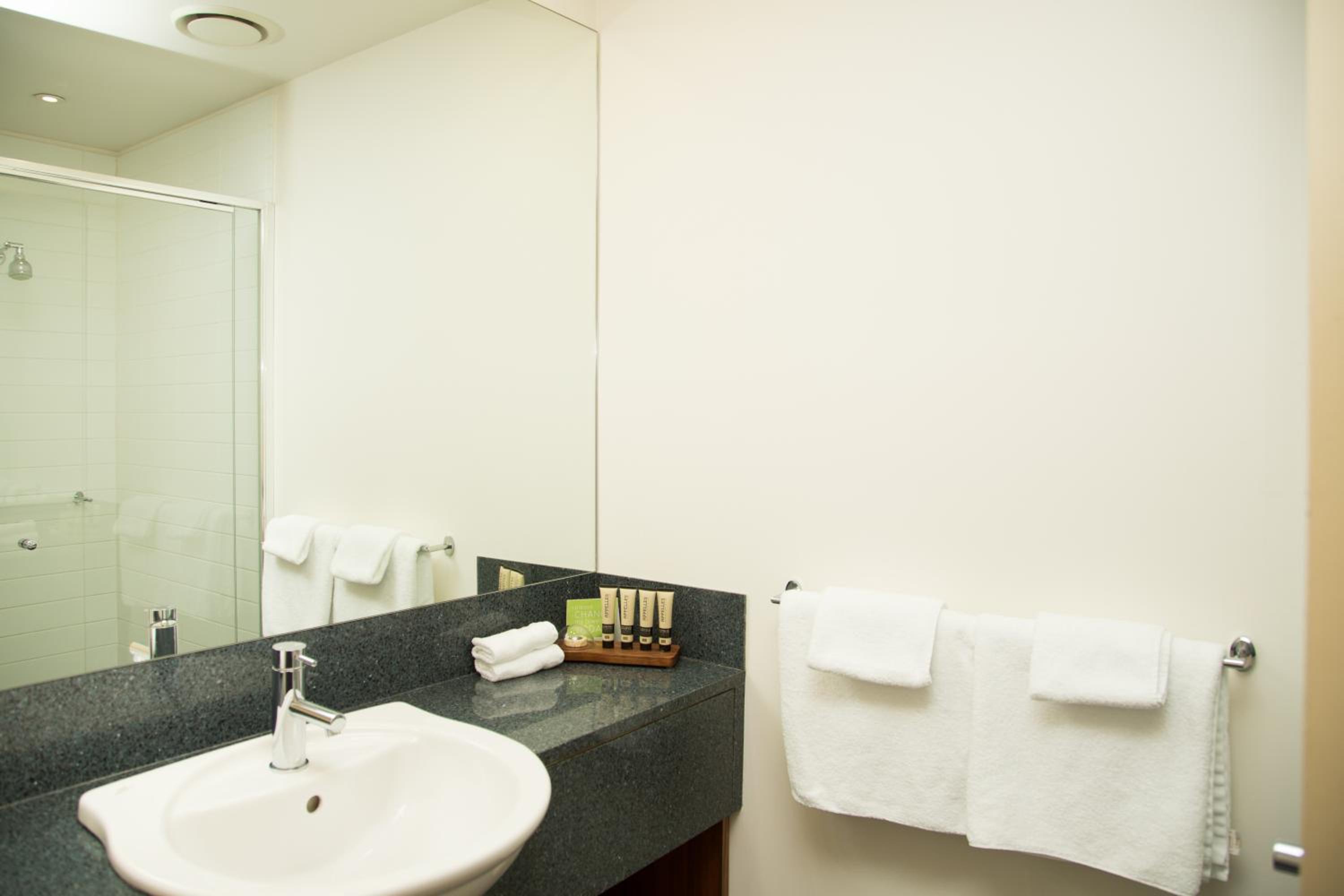 One Bedroom Apartment - Late Check-in Only 19:00 photo 2
