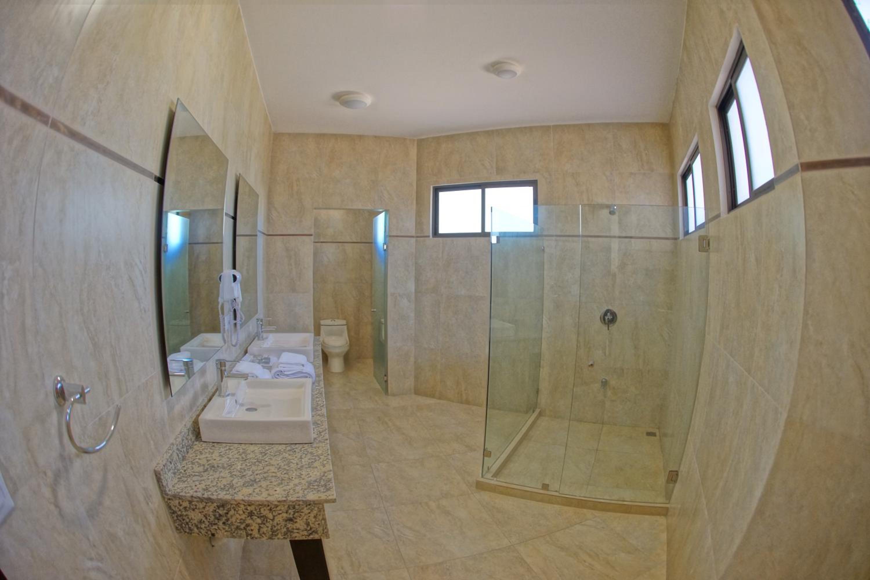 Deluxe Room - Photo 6