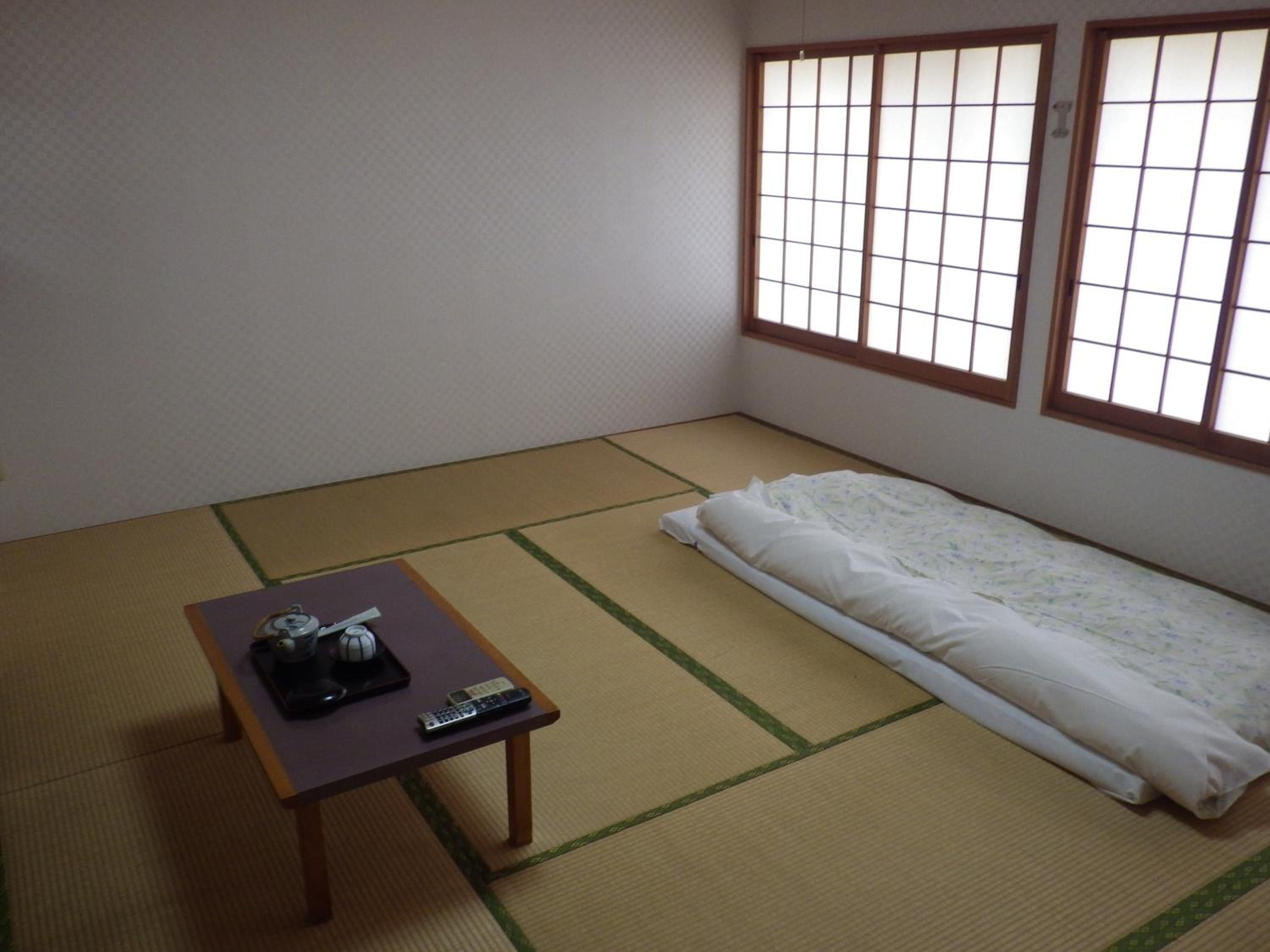 Japanese-Style Family Room - Photo 4