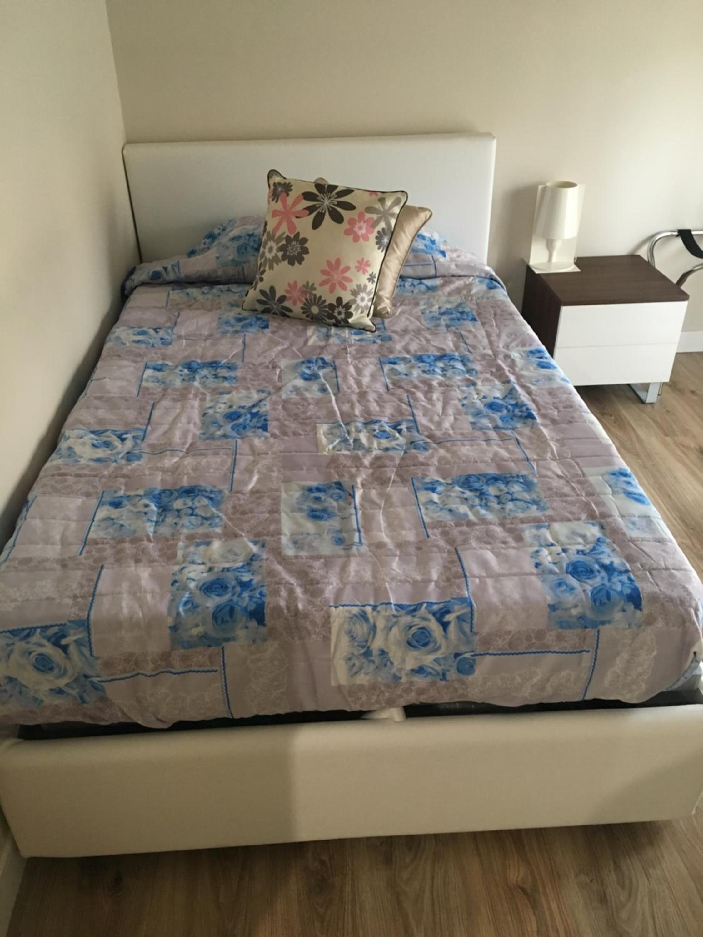 Single Room with Private Bathroom