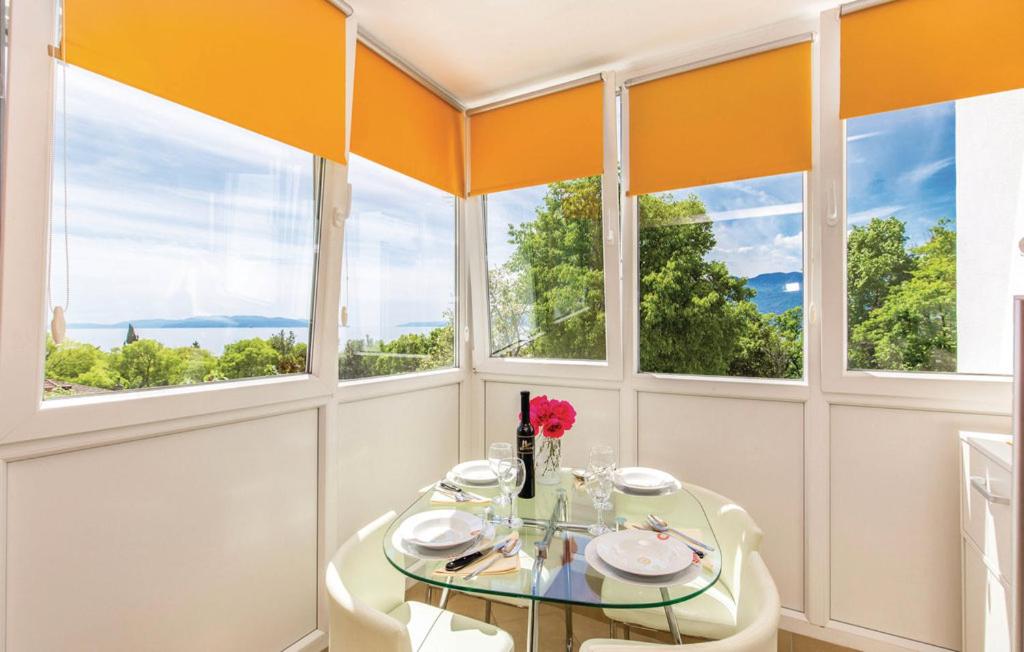 Apartment with Sea View - Photo 16