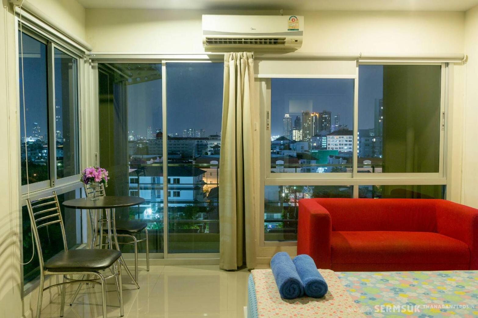 Studio with Balcony photo 3