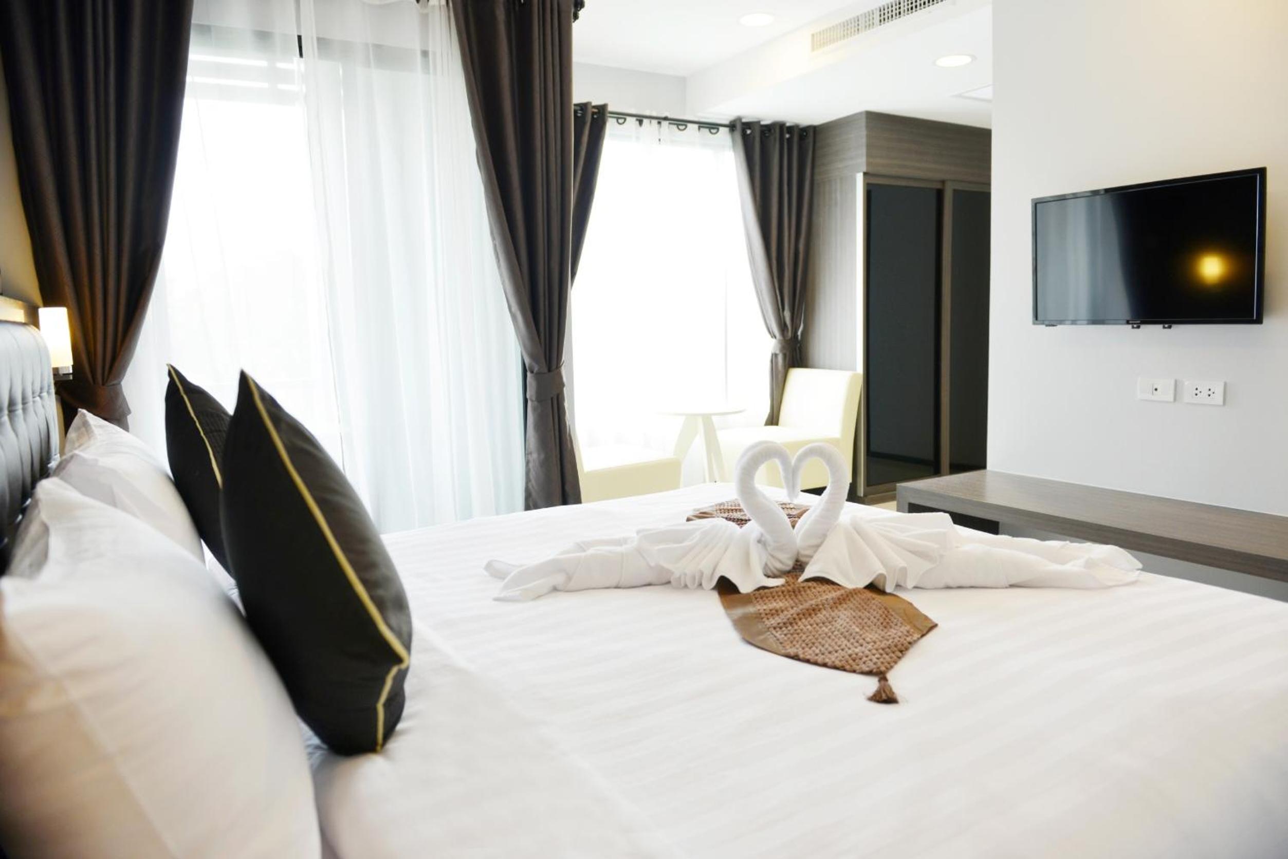 Superior King Room photo 2