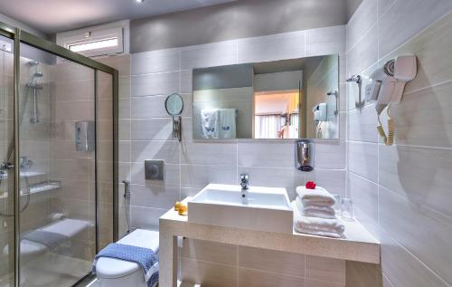 Superior Double or Twin Room with Garden View photo 2