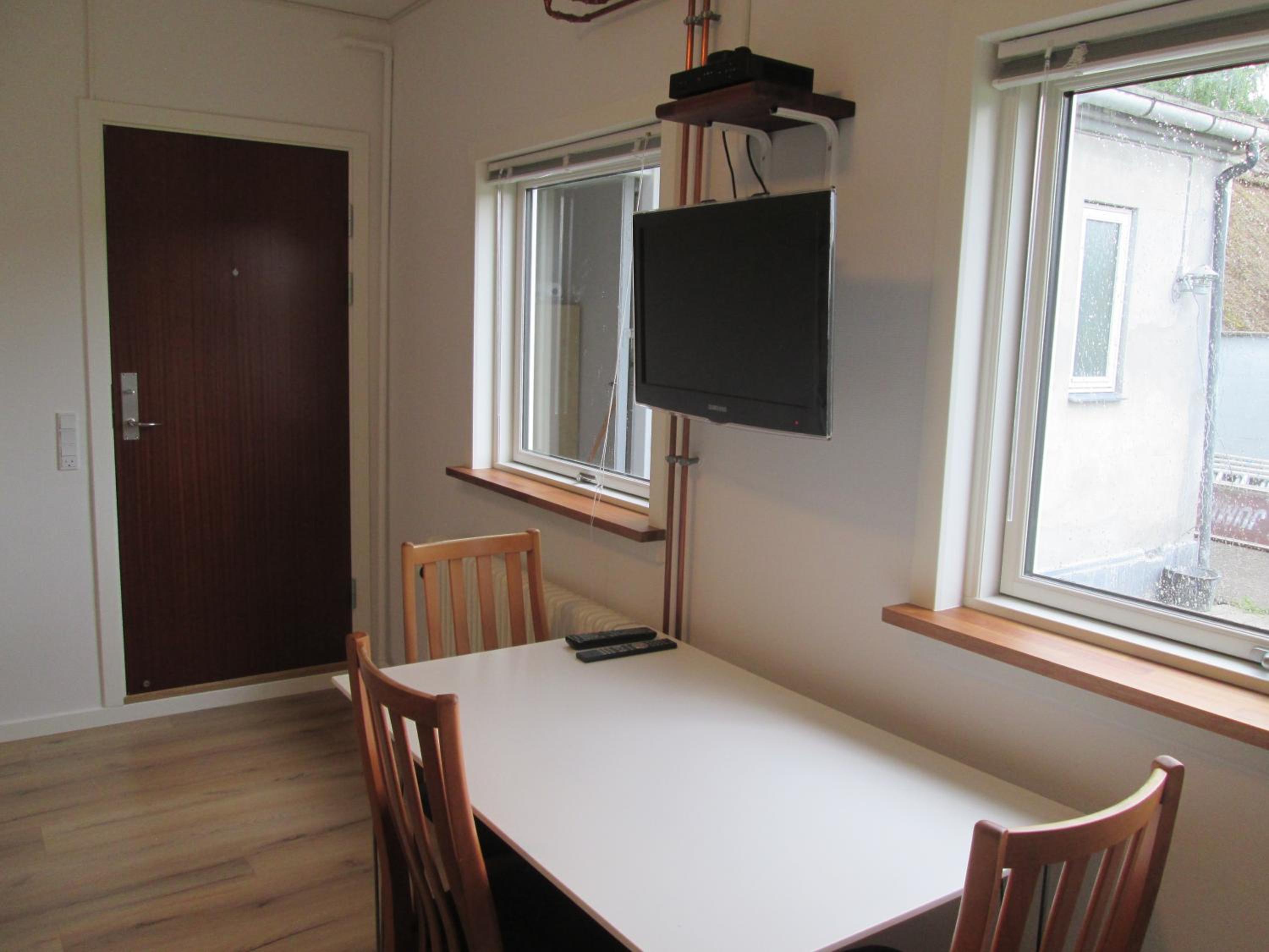 Double or Twin Room with Private Bathroom photo 3