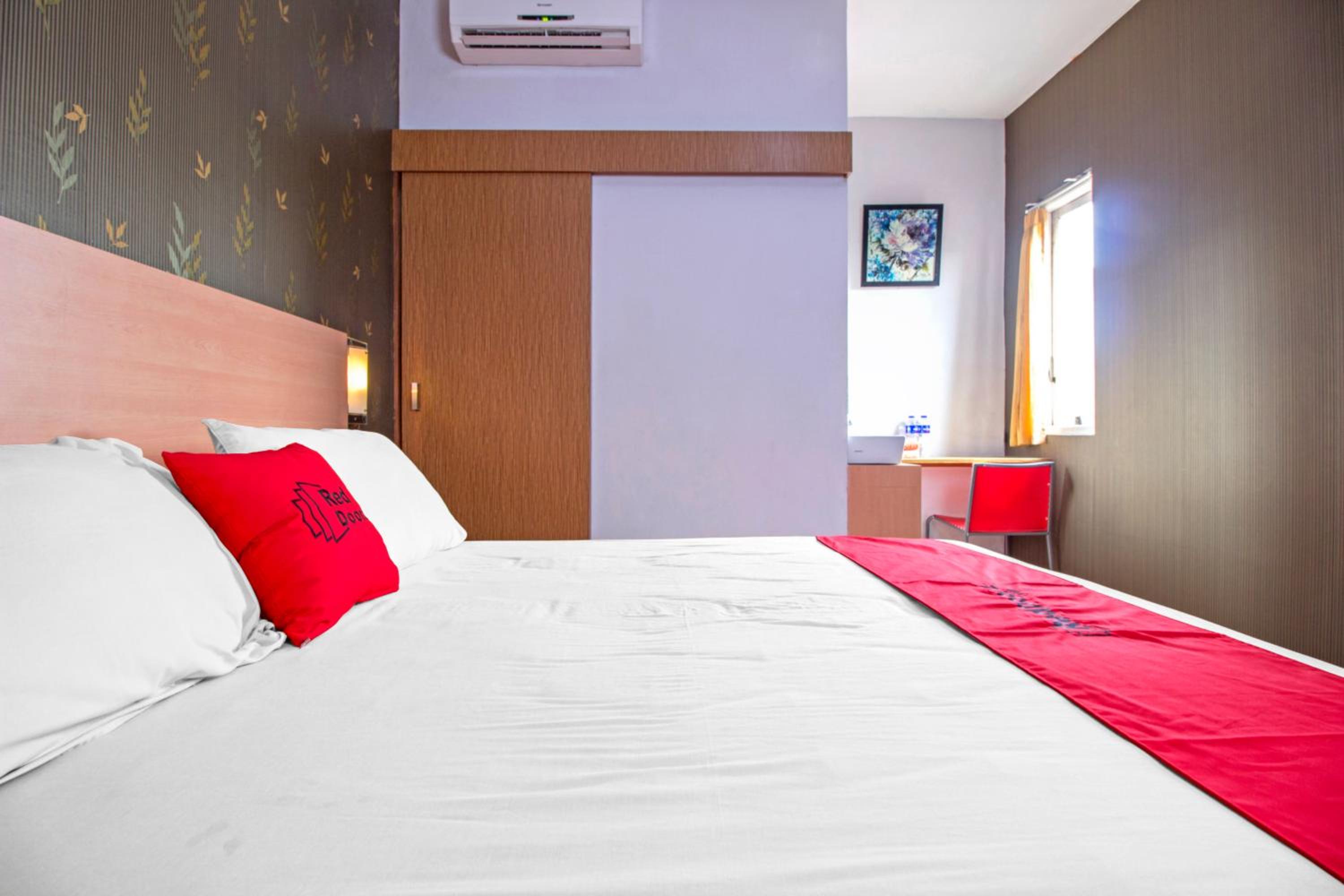 Standard Double Room - Photo 6