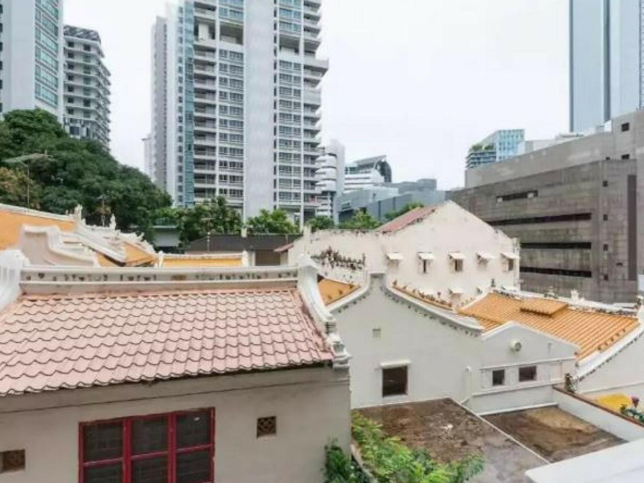 Standard Premium Studio with Balcony photo 2
