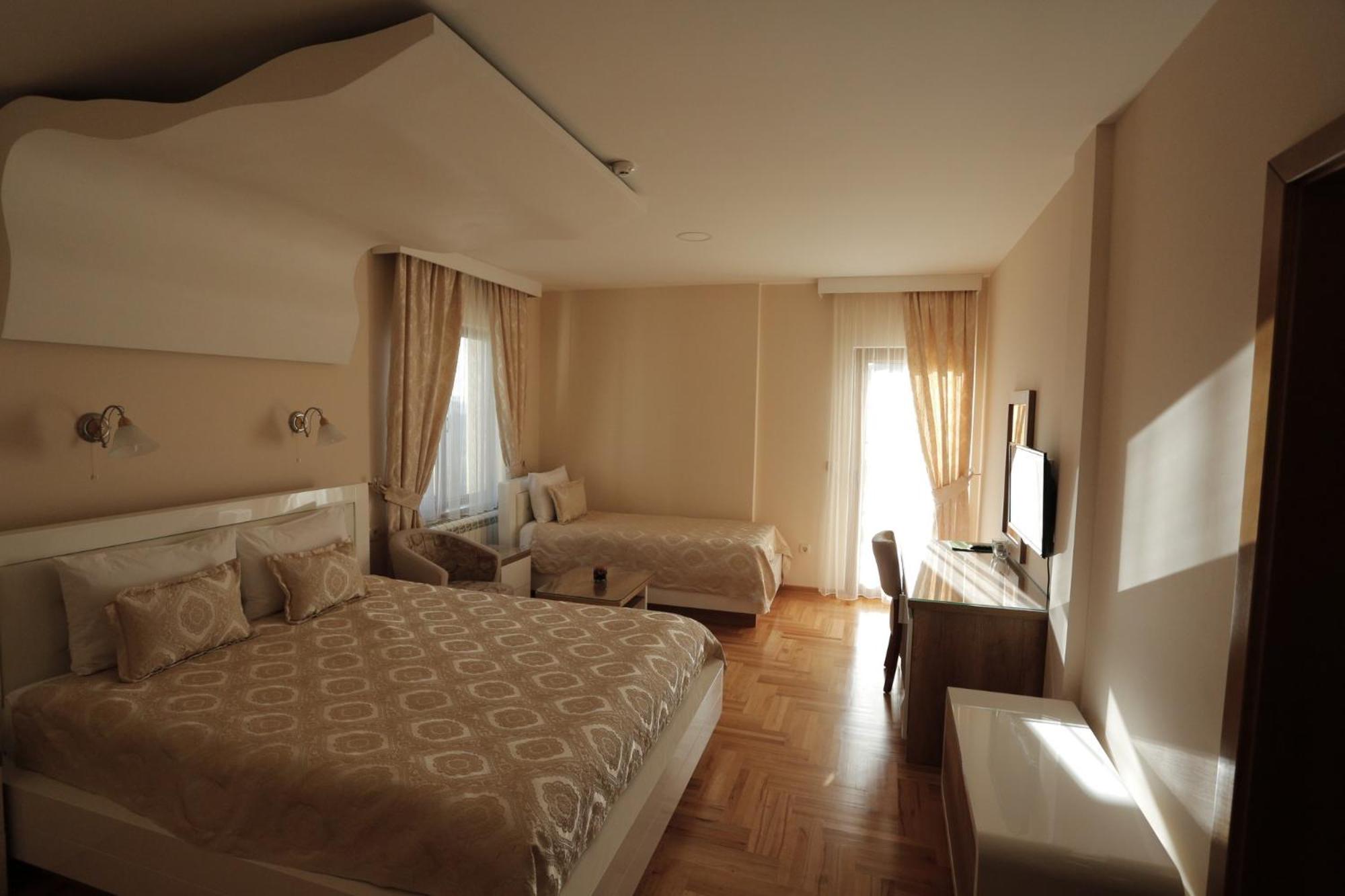 Comfort Triple Room - Photo 1
