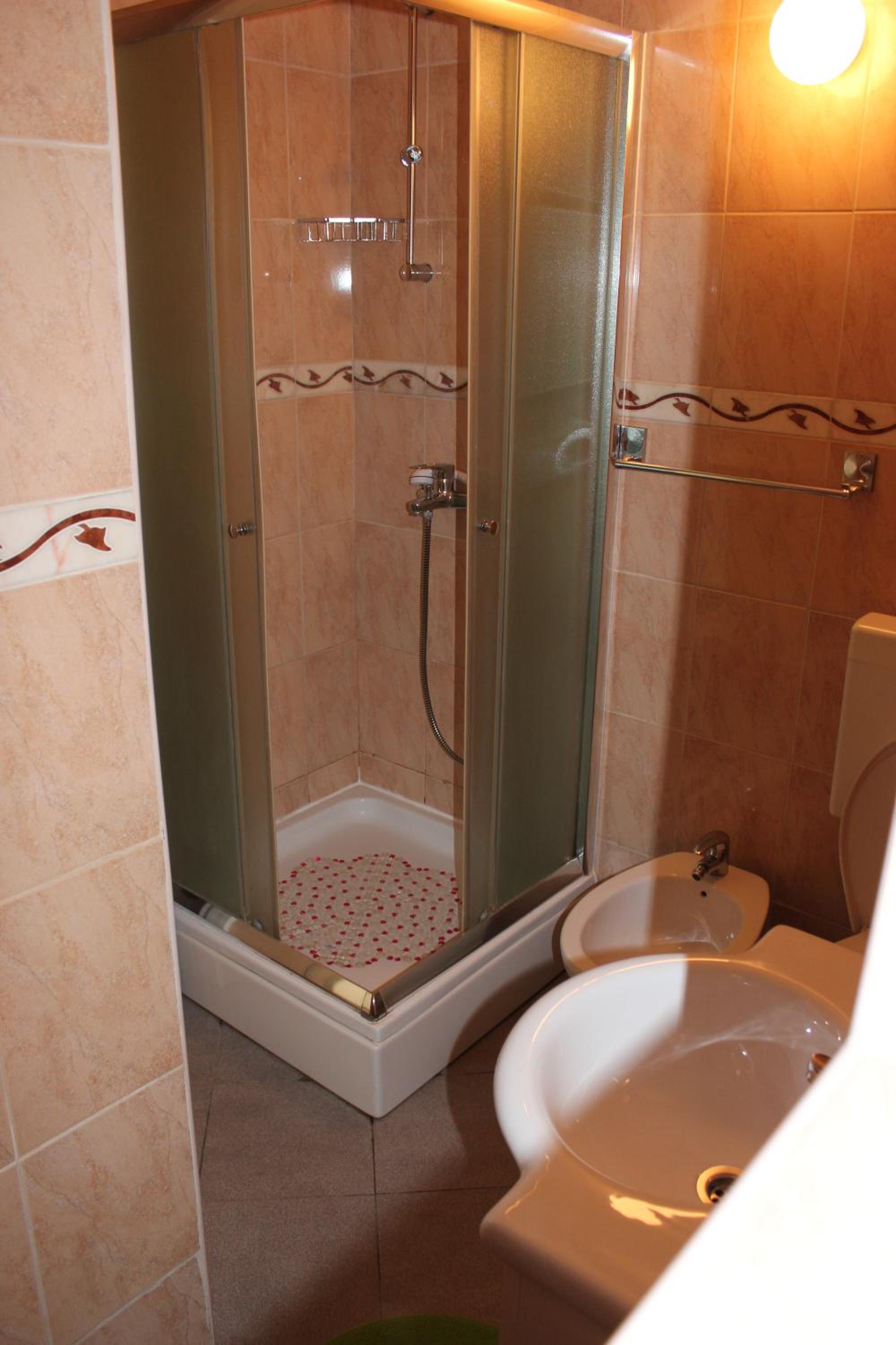 Two-Bedroom Apartment (4 Adults)