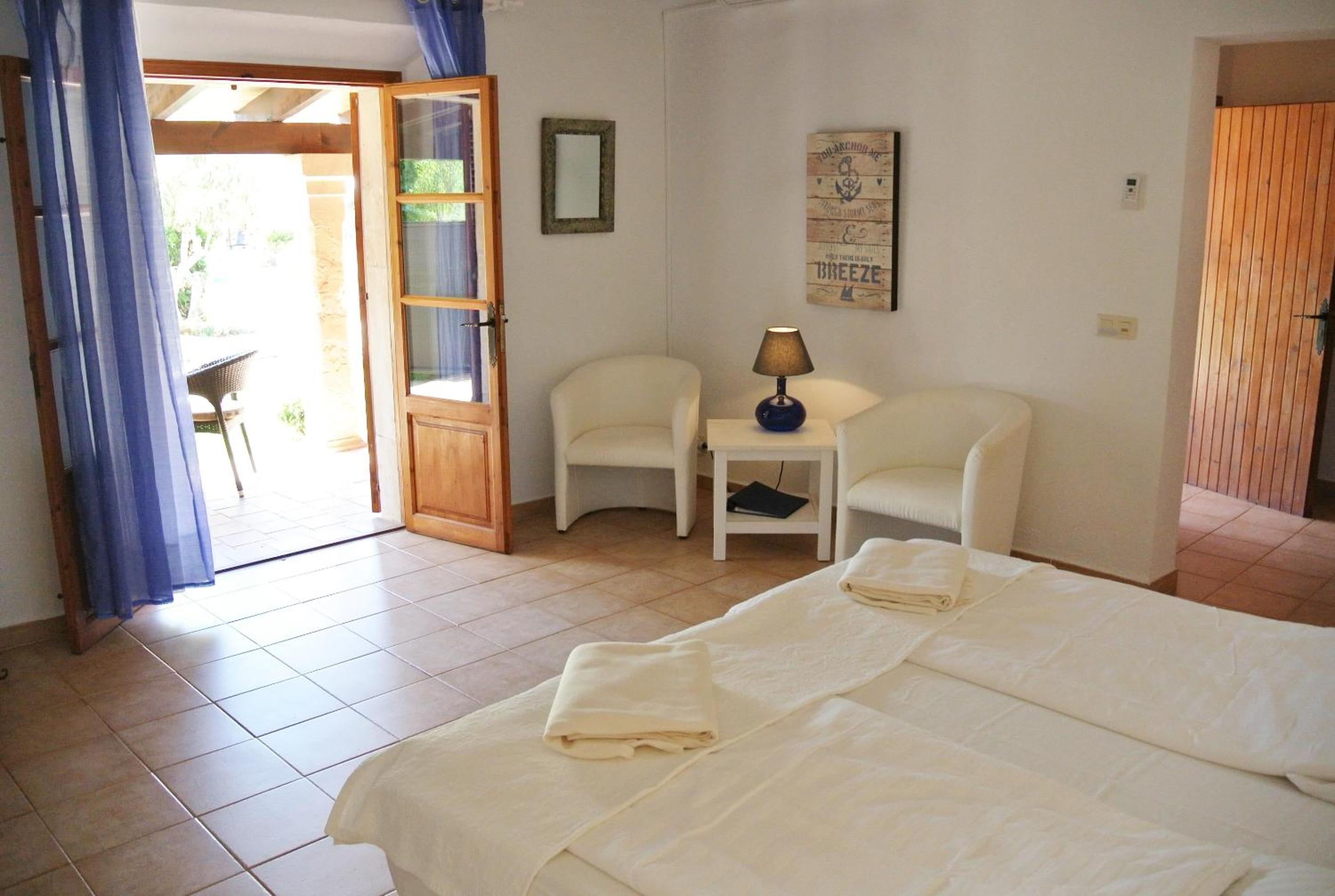 Deluxe Double Room photo 2