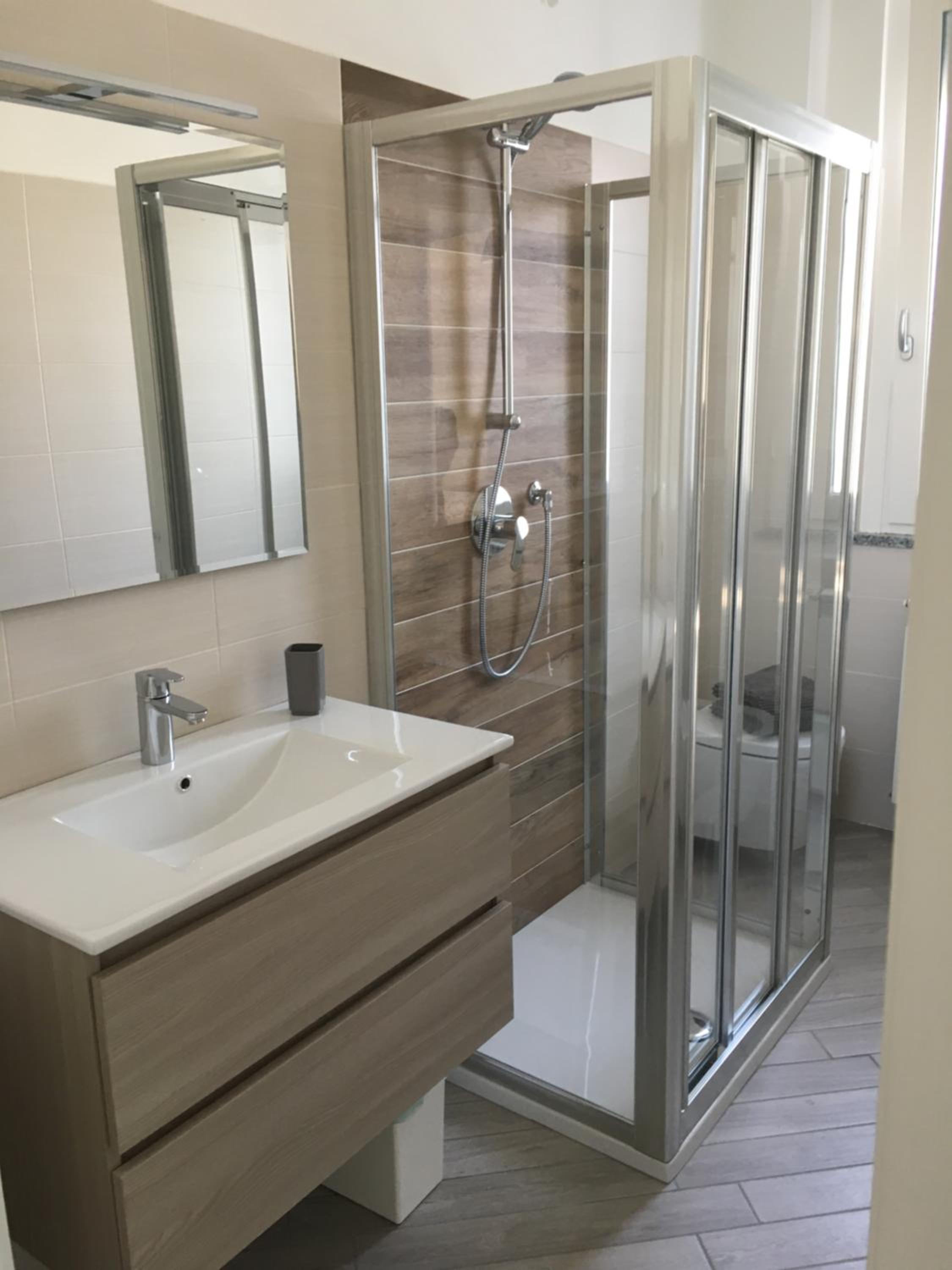 One-Bedroom Apartment - Photo 16