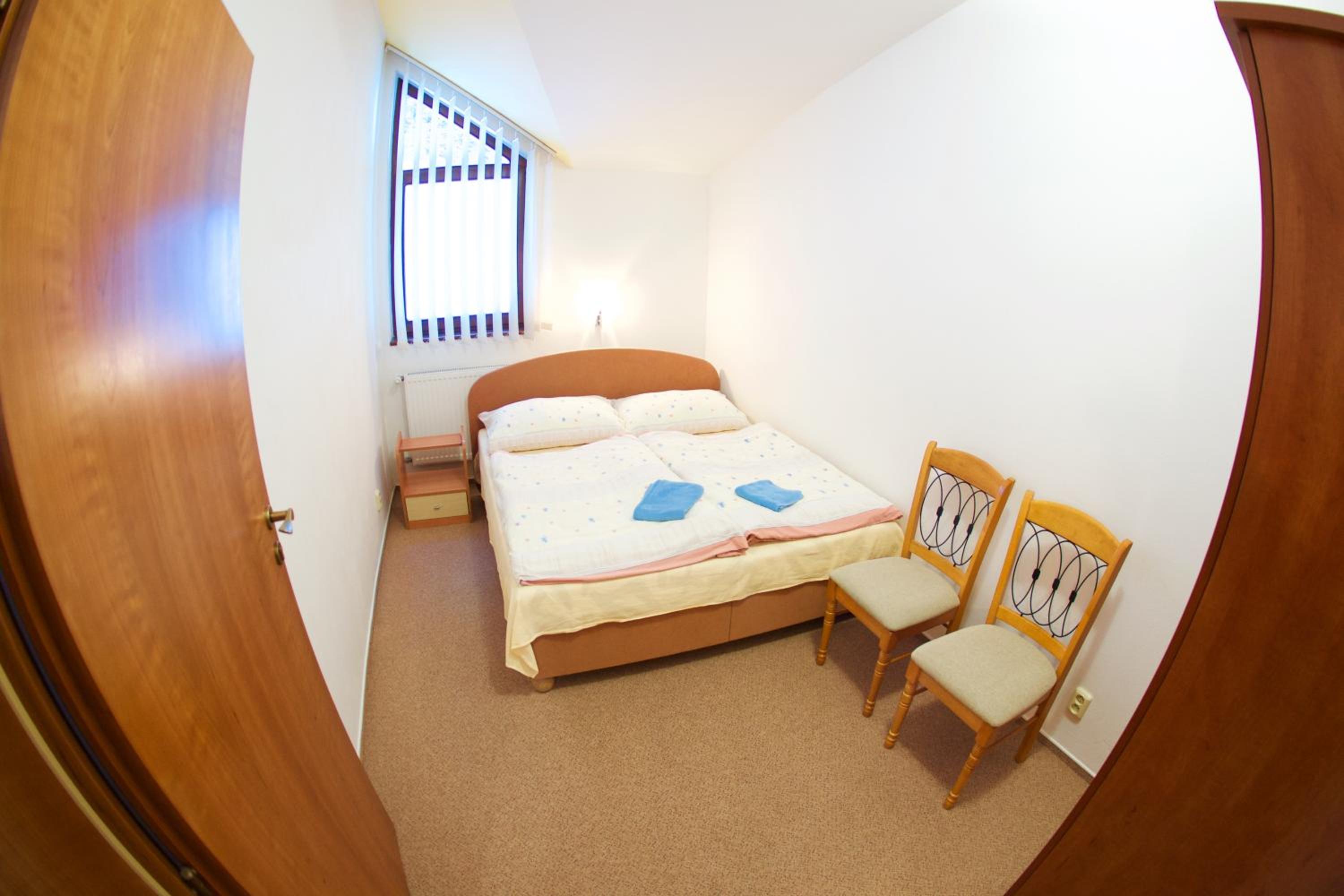 Two-Bedroom Standard Apartment photo 2