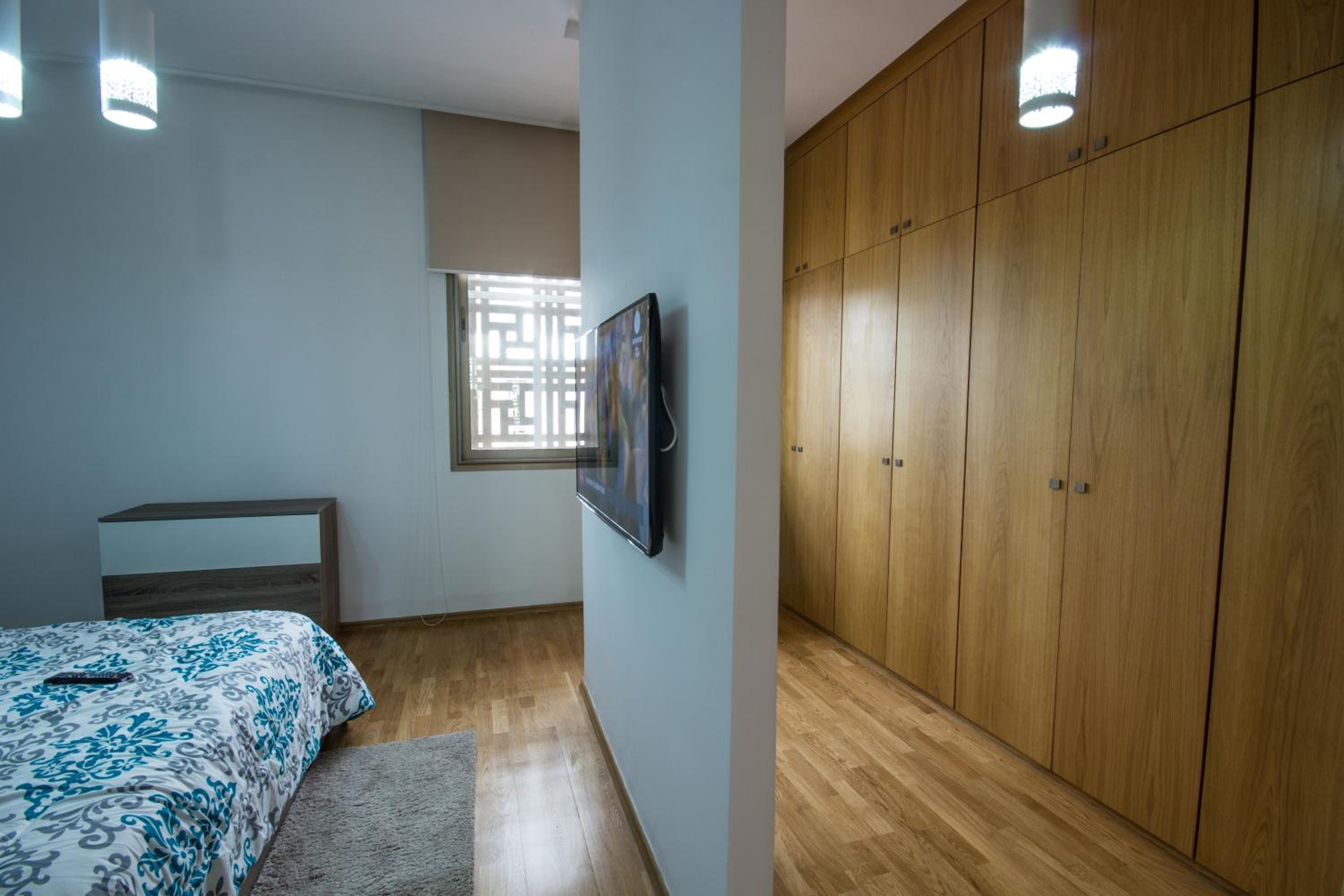 Two-Bedroom Apartment - Photo 22