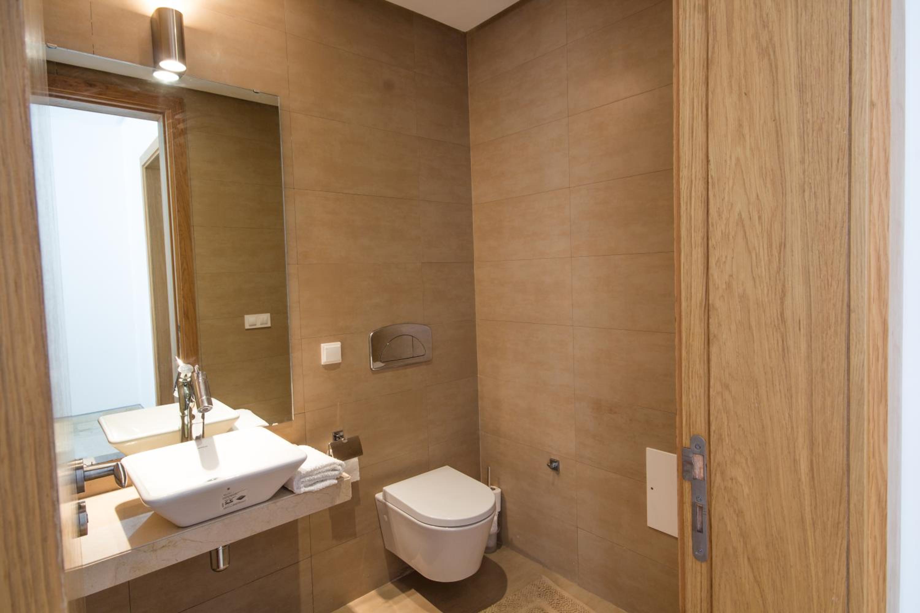 Two-Bedroom Apartment - Photo 28