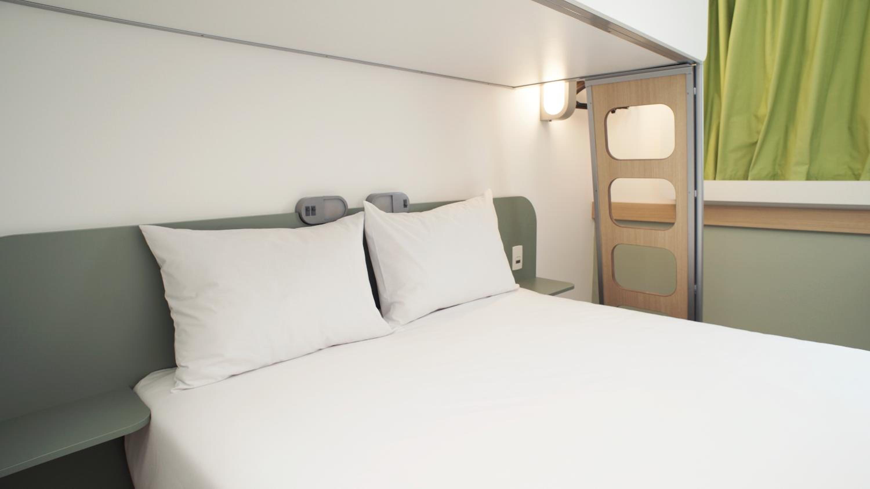Standard Double Room with 1 Double bed and 1 Single bed photo 1