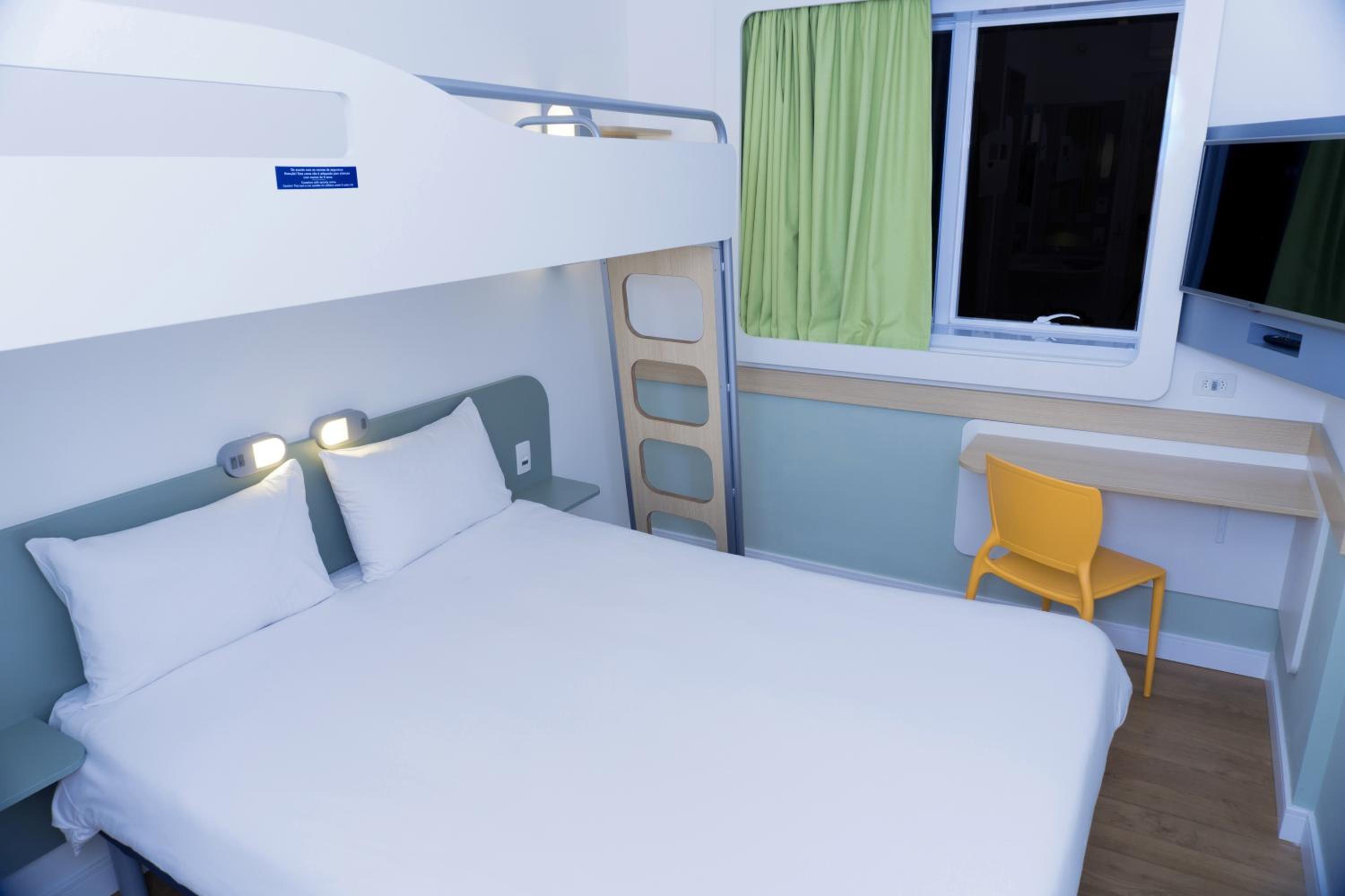Standard Double Room with 1 Double bed and 1 Single bed photo 3