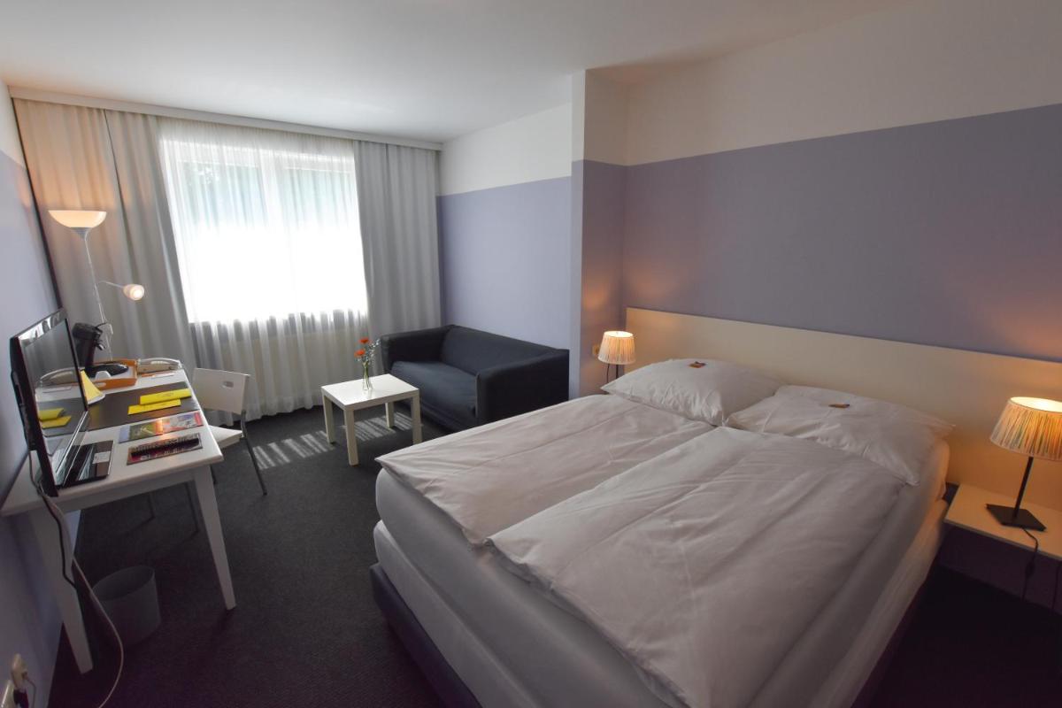 Double Room with Private Bathroom photo 1
