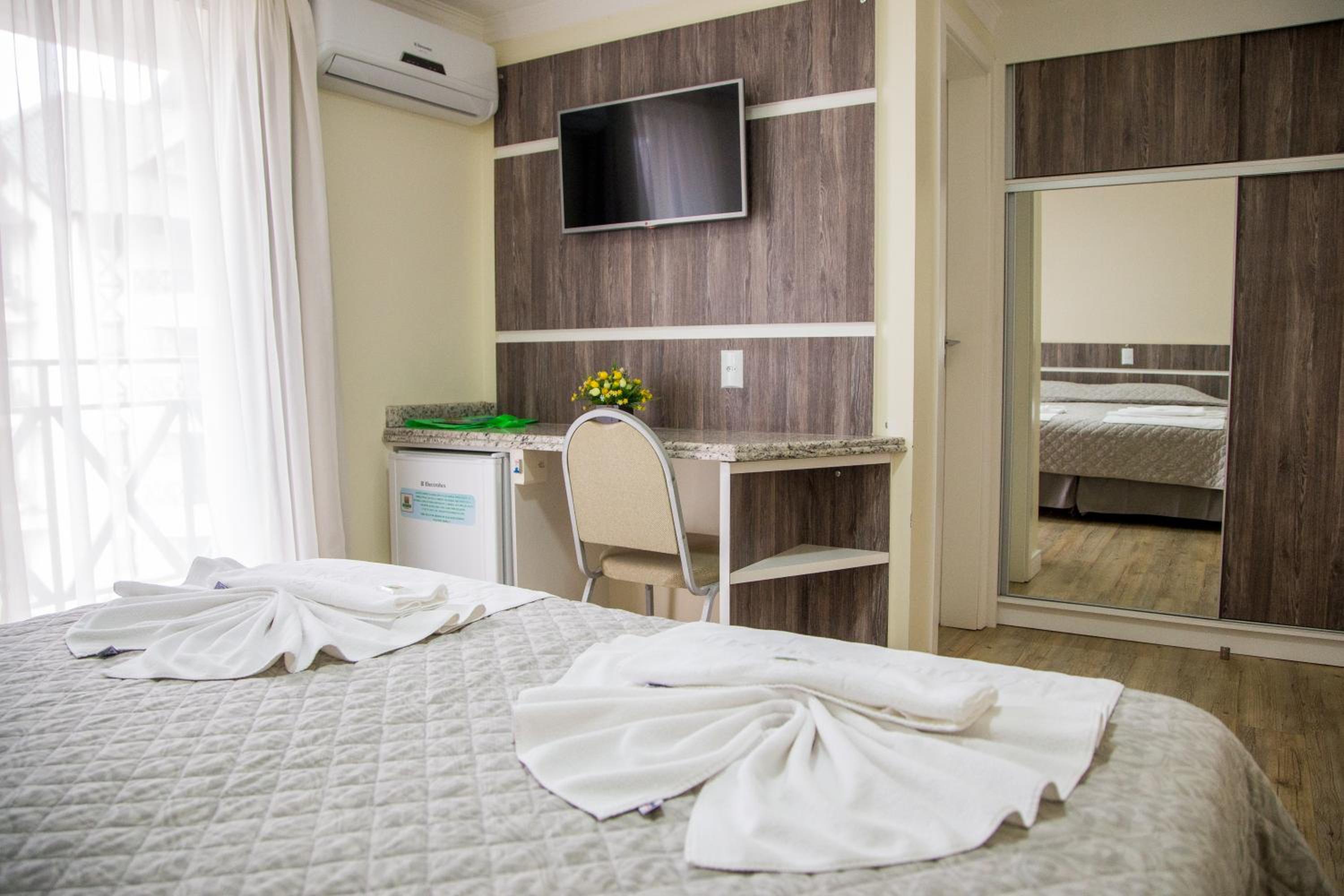Double or Twin Room photo 2