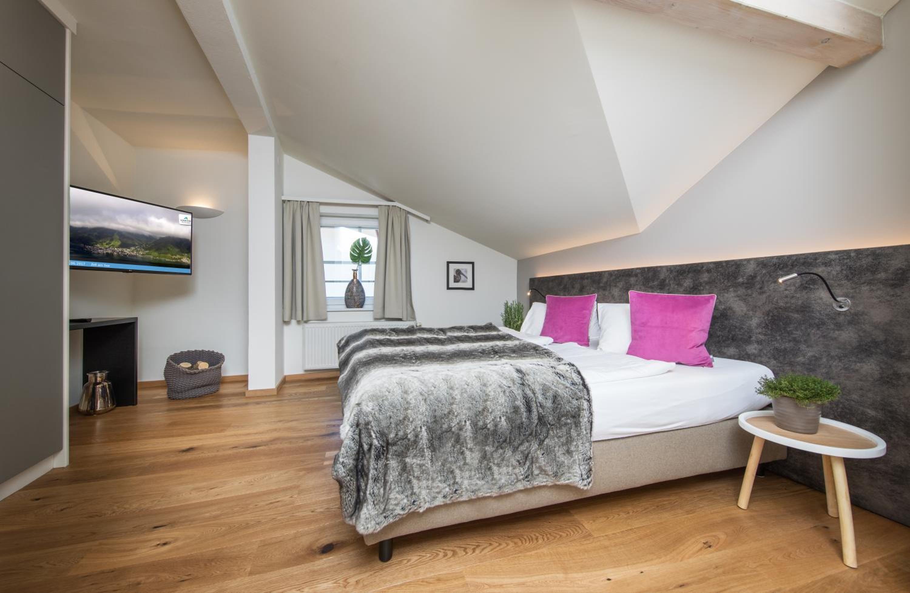 Deluxe Double Room with Spa Bath  photo 3