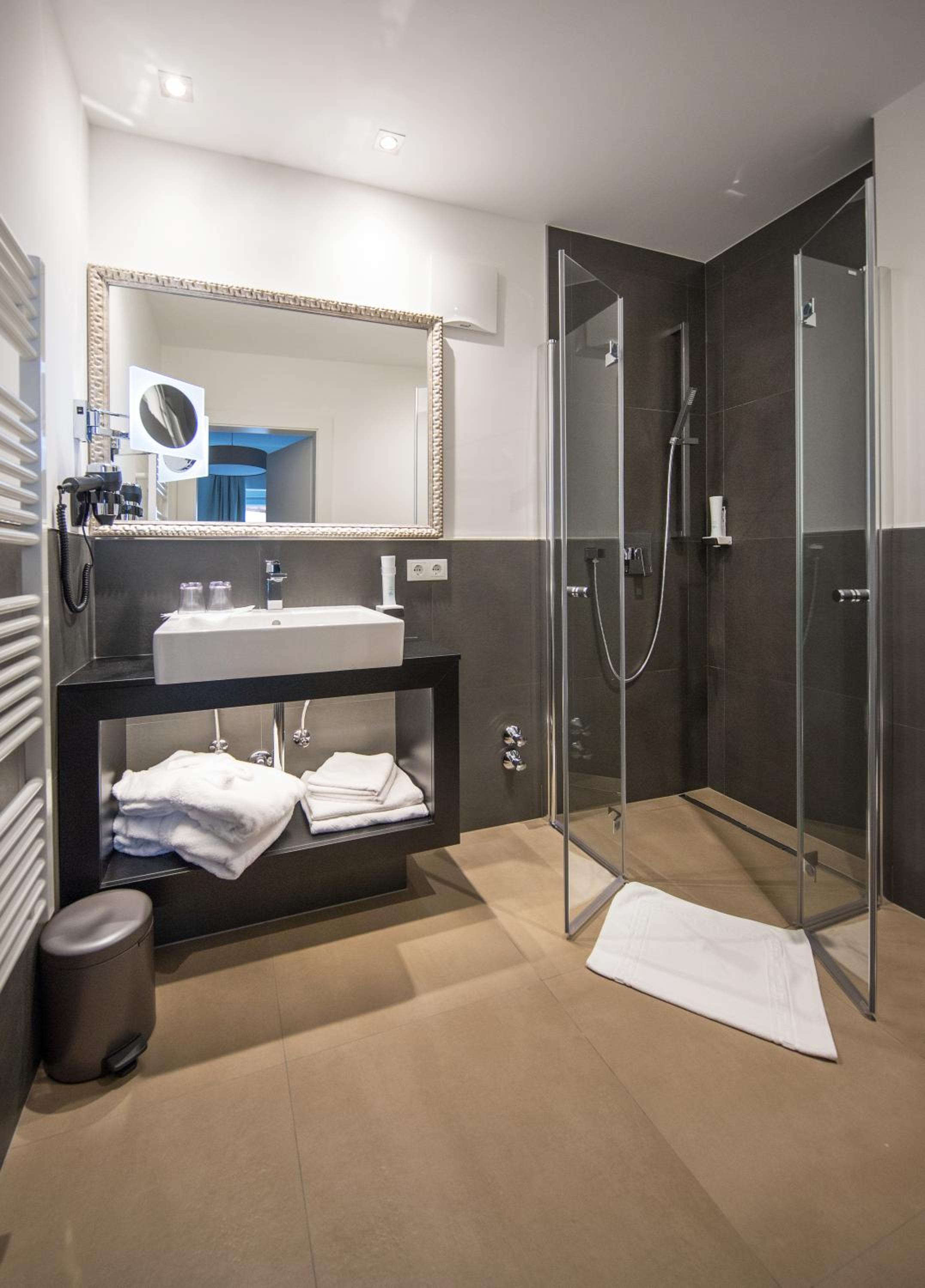 Design Double Room with Balcony photo 3