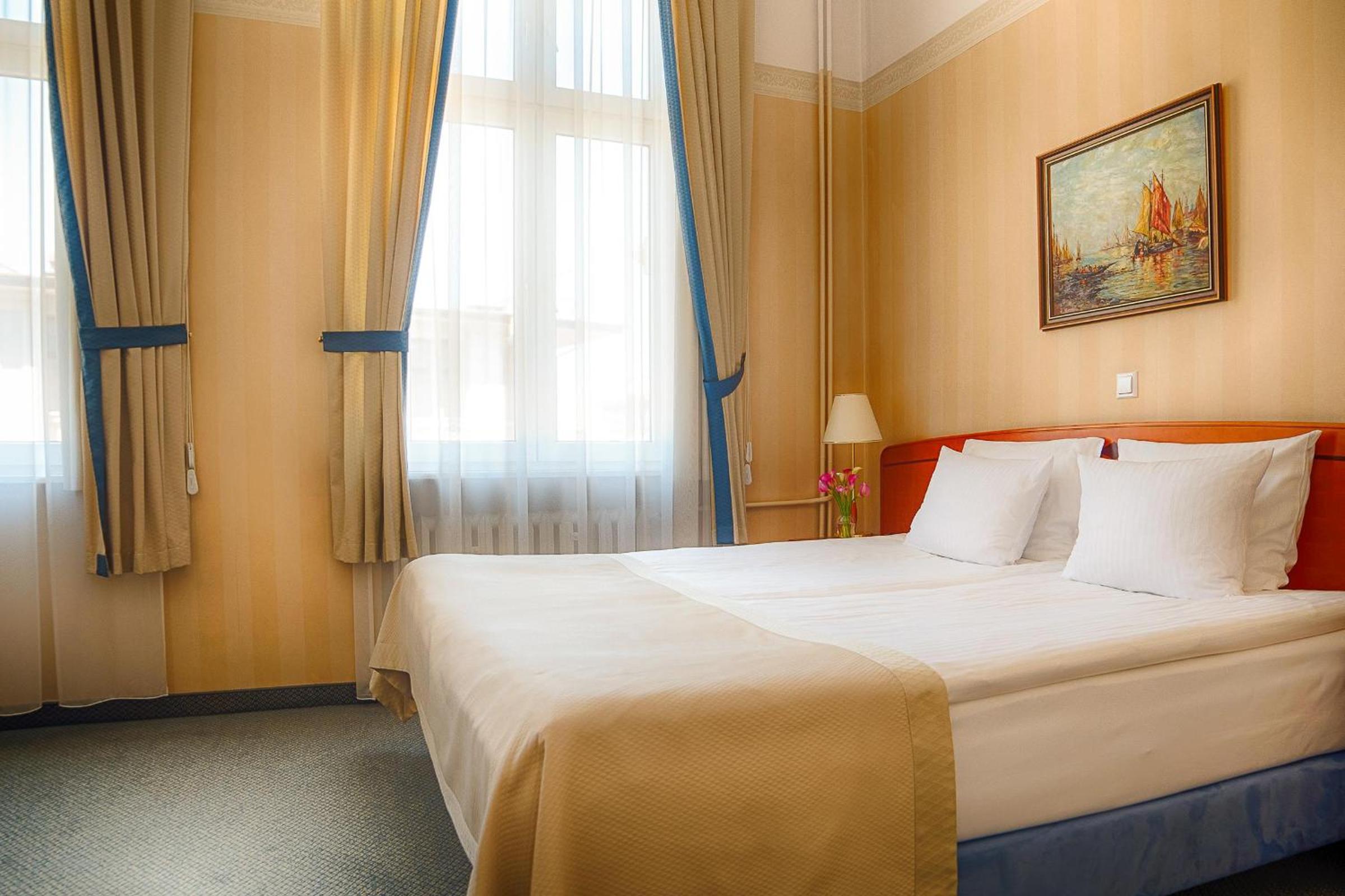 Standard Double Room - Photo 6