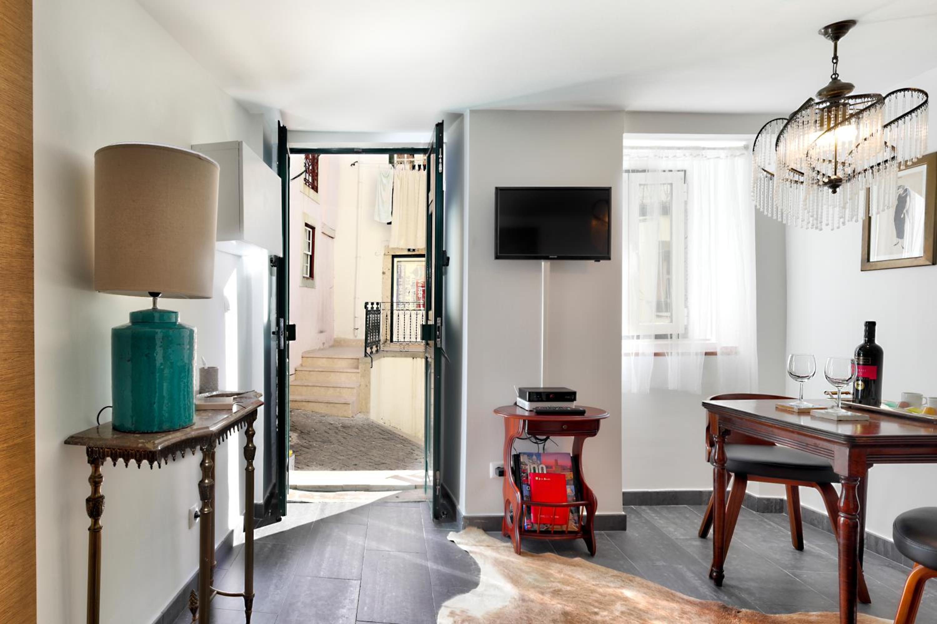Apartment - Photo 18