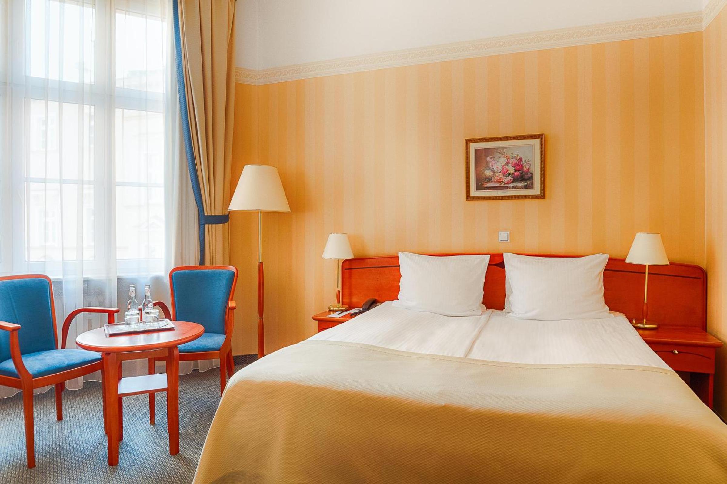 Standard Double Room - Photo 3